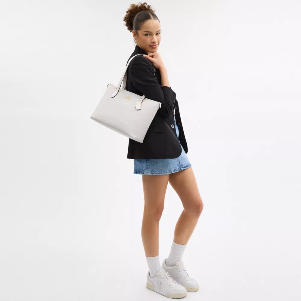Сумка COACH Gallery Tote Bag In Signature Canvas