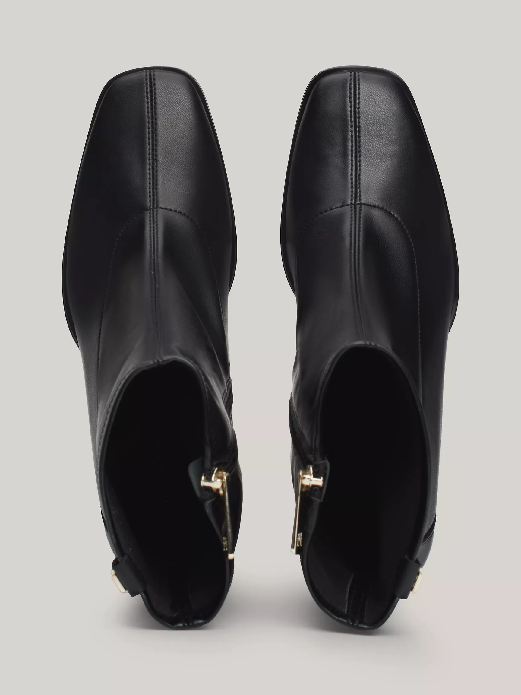 Женские ботинки Tommy Hilfiger, Кожаные ботинки с квадратным носком и массивным каблуком