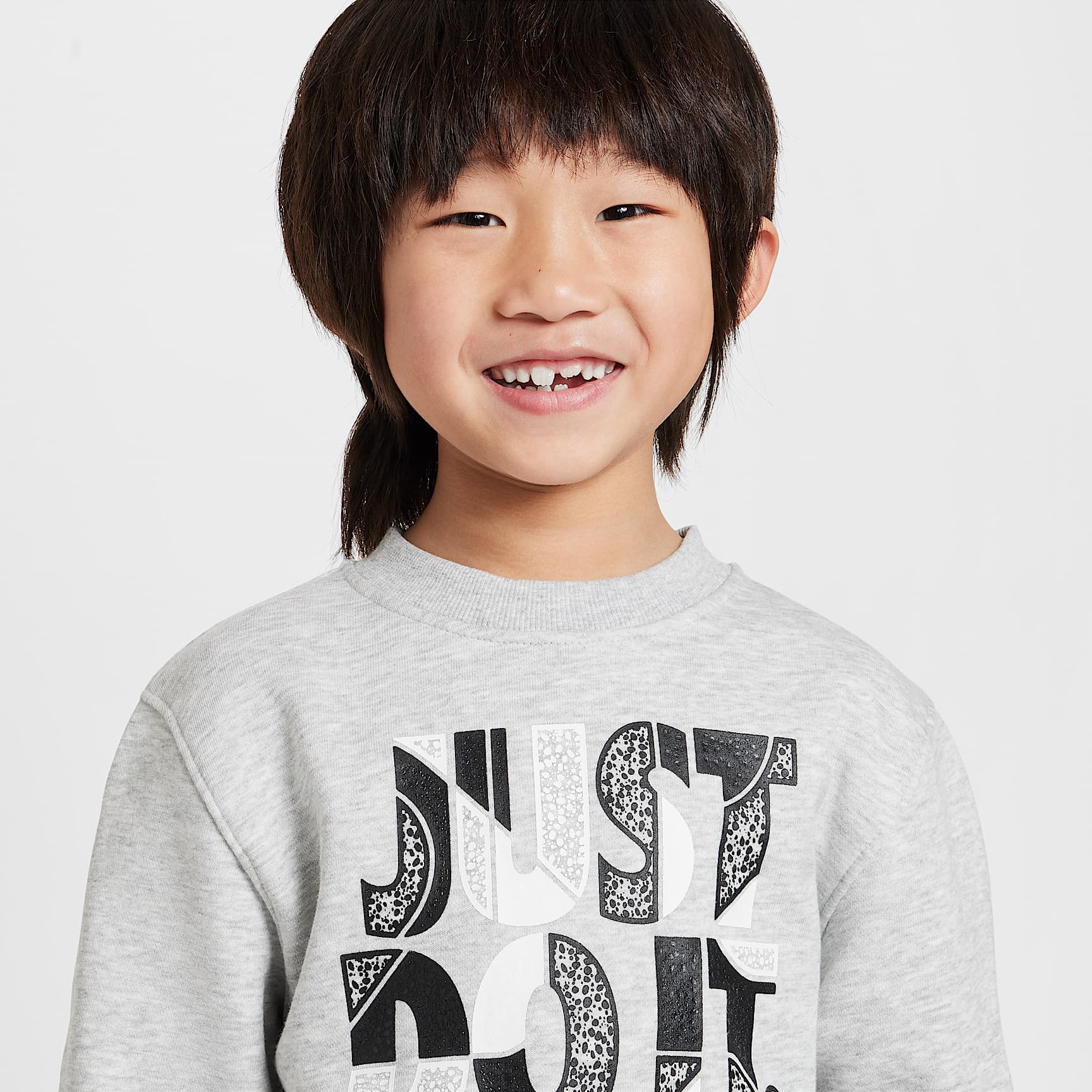 Nike Sportswear "Outside the Lines" Little Kids' French Terry Crew Top