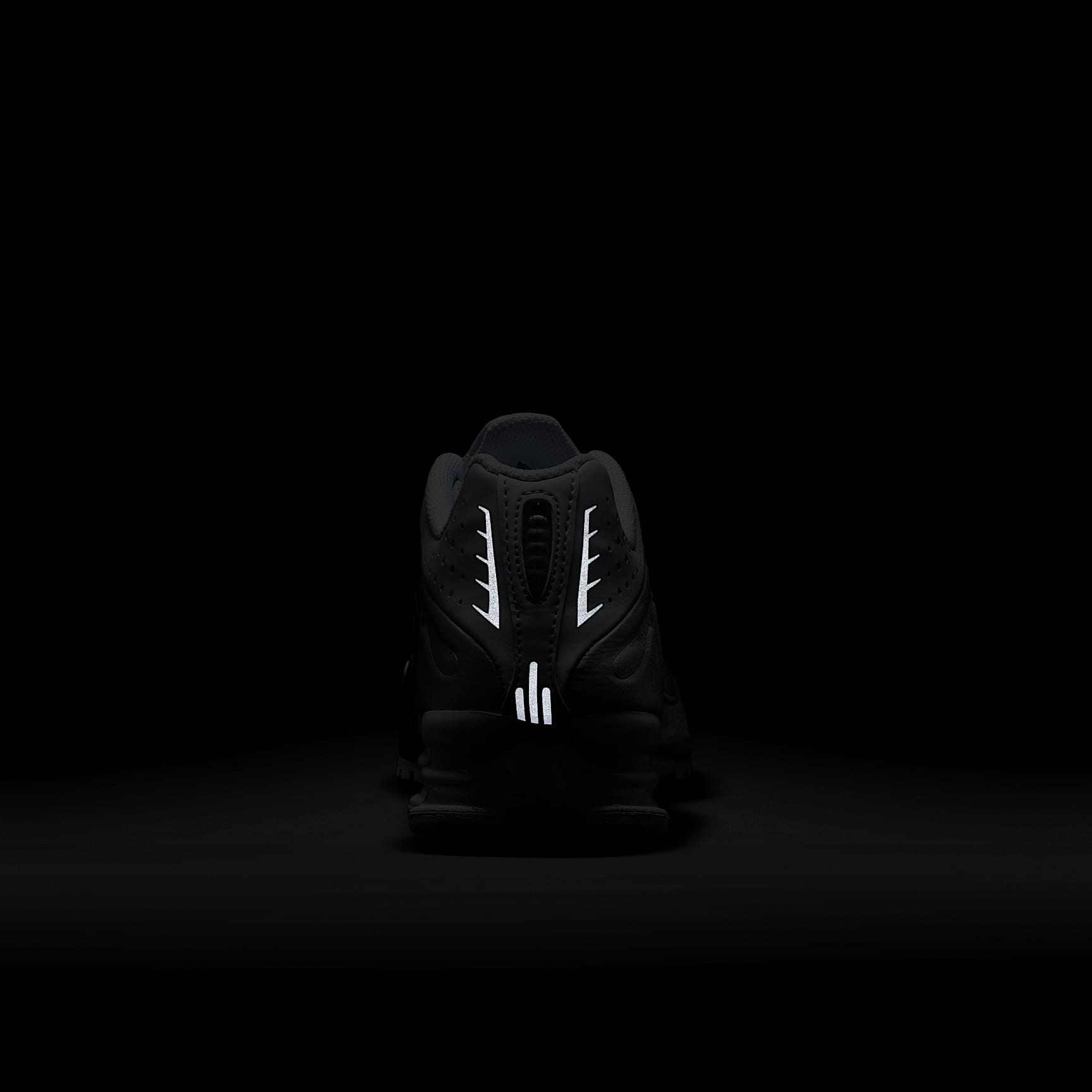 Nike Shox R4 Big Kids' Shoes
