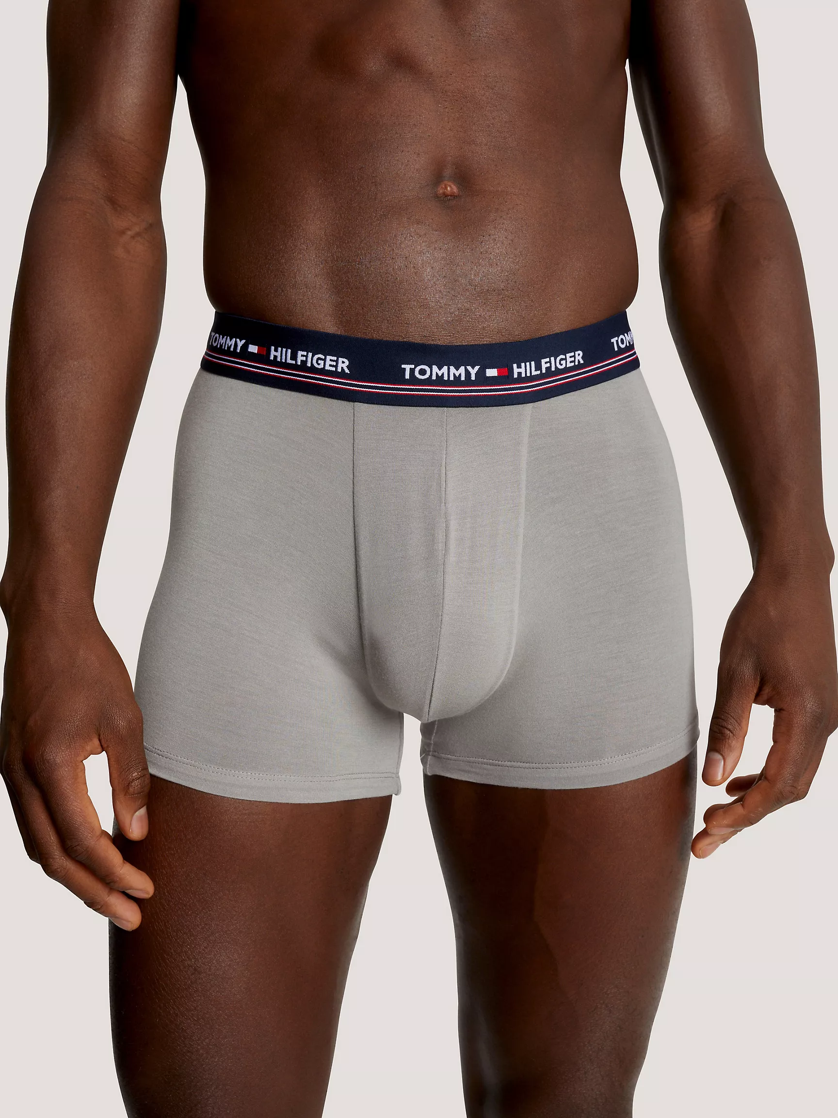 Мужское нижнее белье Tommy Hilfiger, Укороченные трусы-боксеры из эластичного модала (набор 3 шт.)