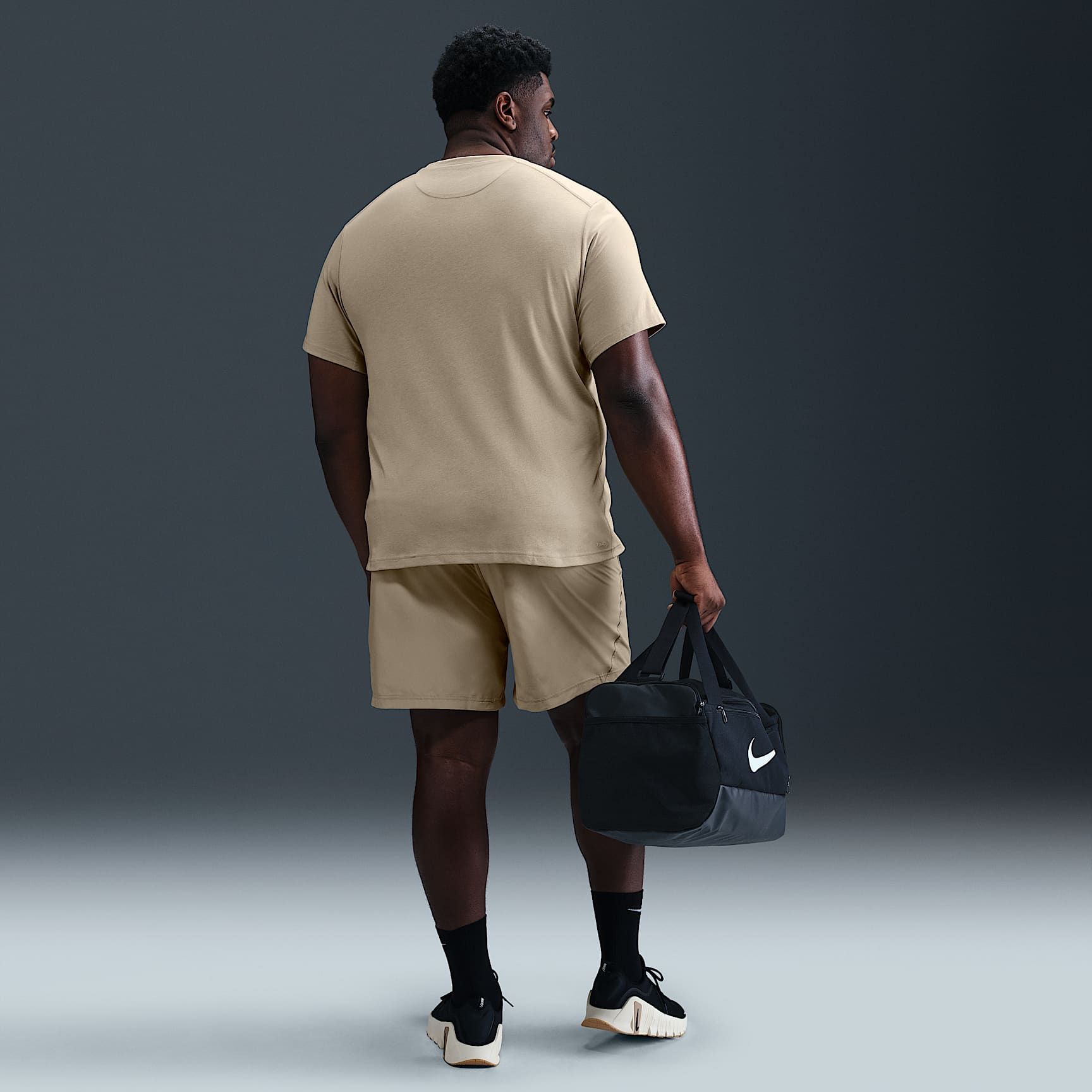 Nike Form Men's Dri-FIT 7" Unlined Versatile Shorts