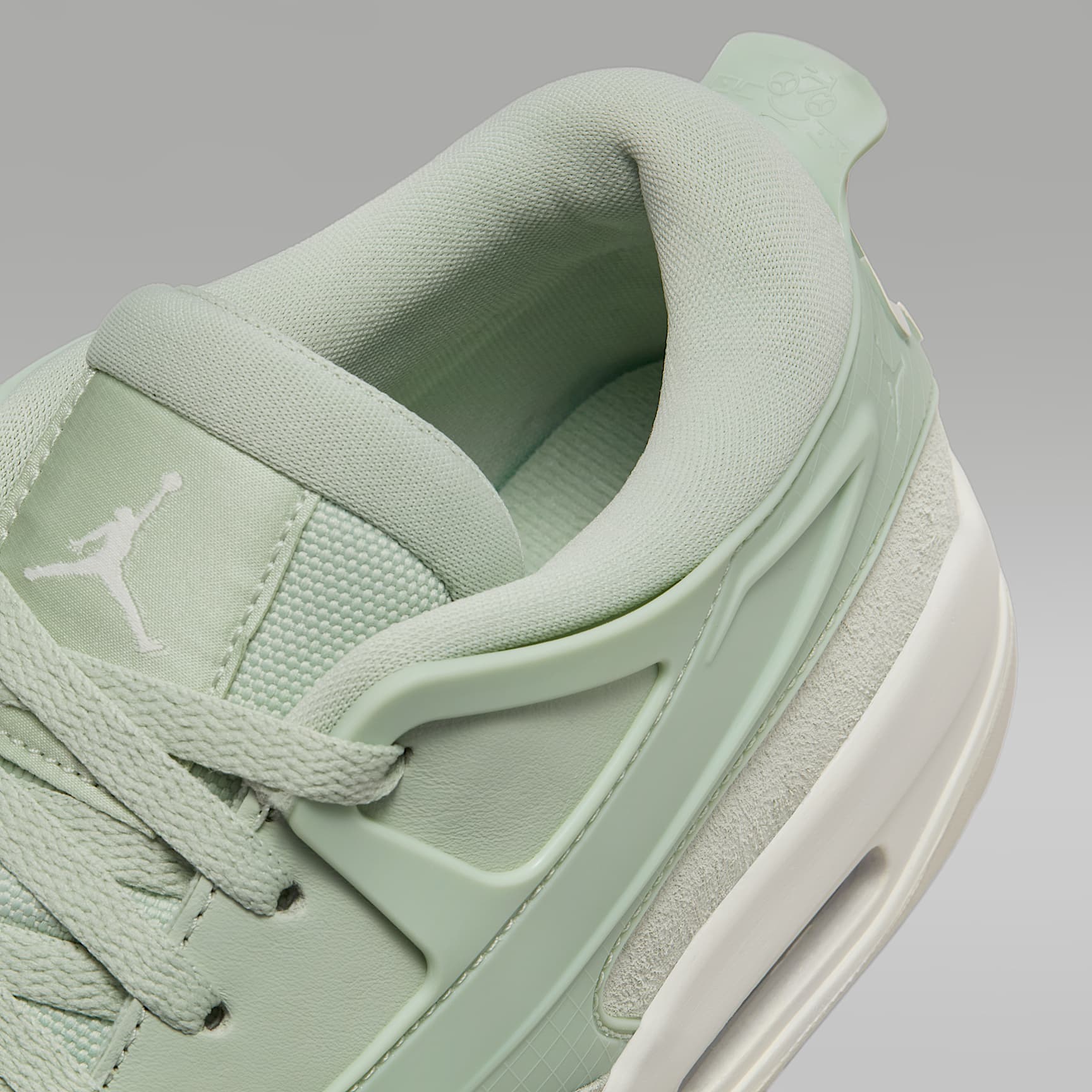 Air Jordan 4 RM Women's Shoes