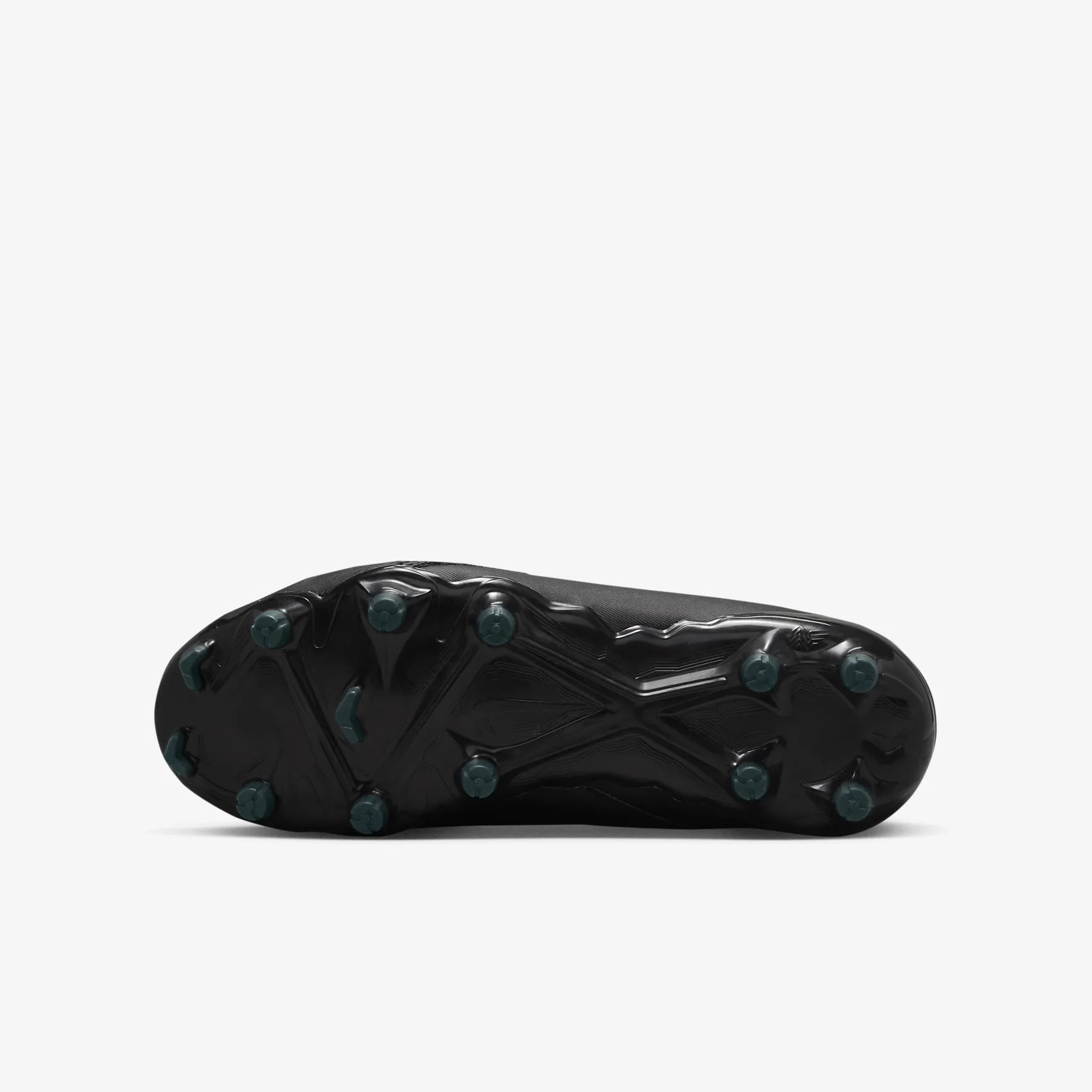 Nike Jr. Phantom Luna 2 Academy Little/Big Kids' MG Soccer Cleats