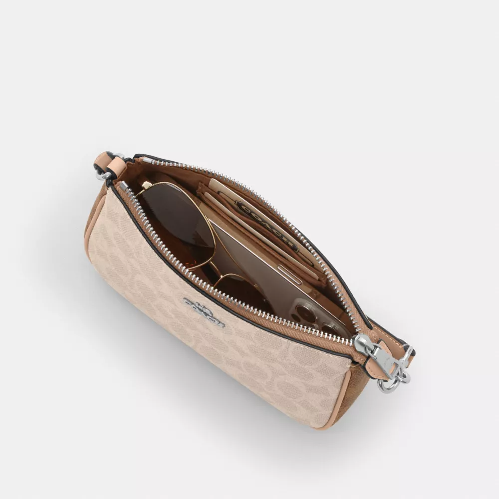 Сумка COACH Nolita 19 In Blocked Signature Canvas