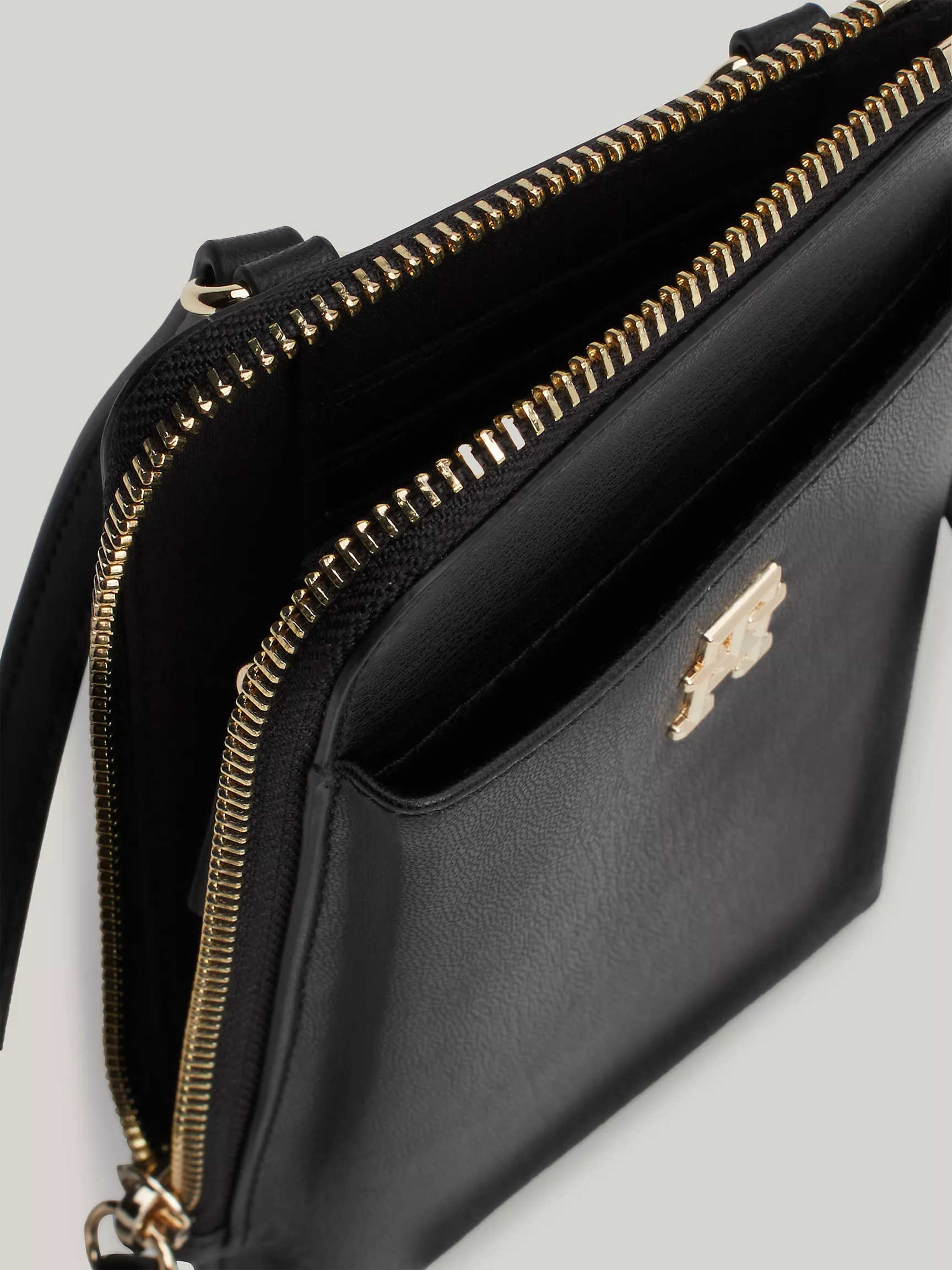 Женская сумка Tommy Hilfiger, Кошелек для телефона с монограммной вставкой