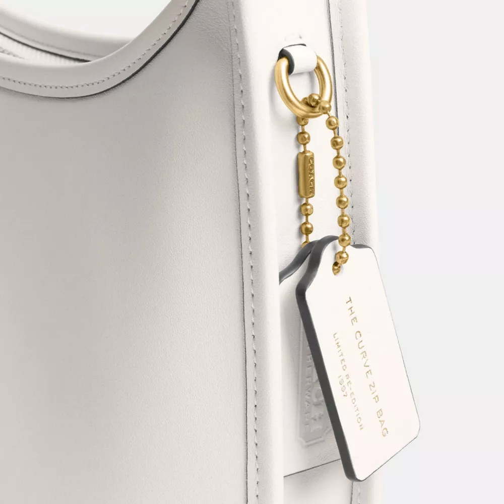 Сумка COACH Curve Zip Bag