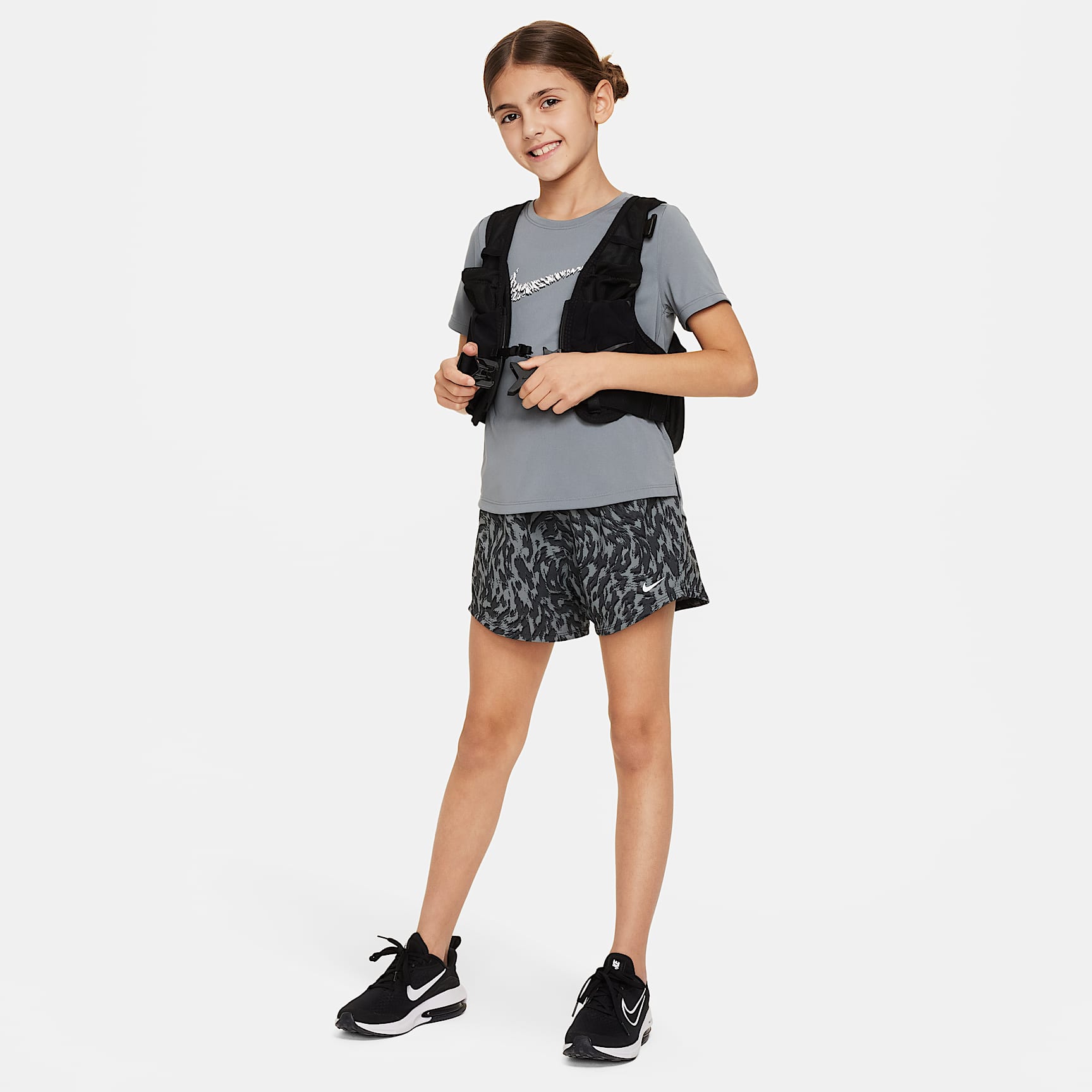 Nike One Big Kids' (Girls') Woven High-Waisted Shorts