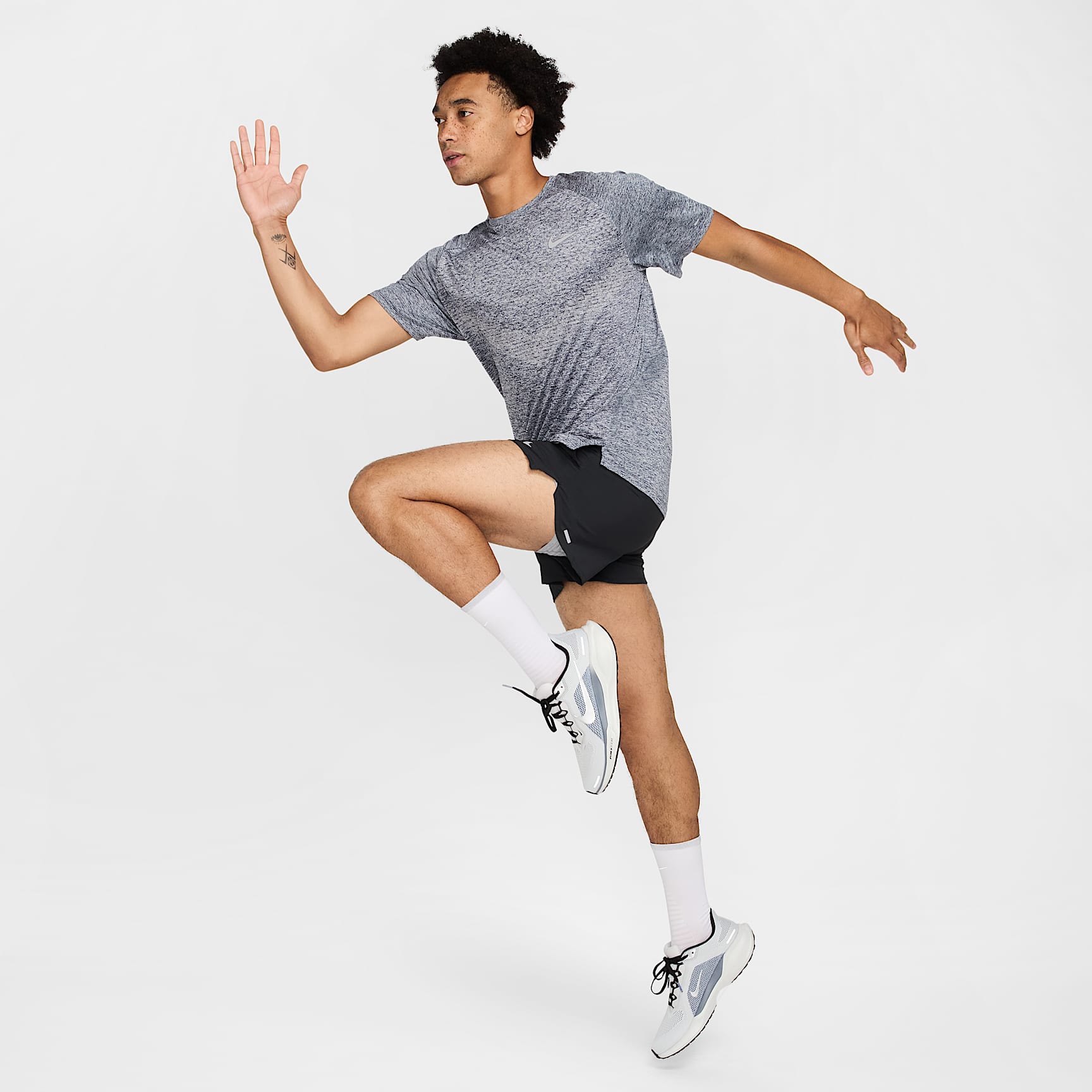 Nike Stride Men's Dri-FIT ADV Short-Sleeve Running Top