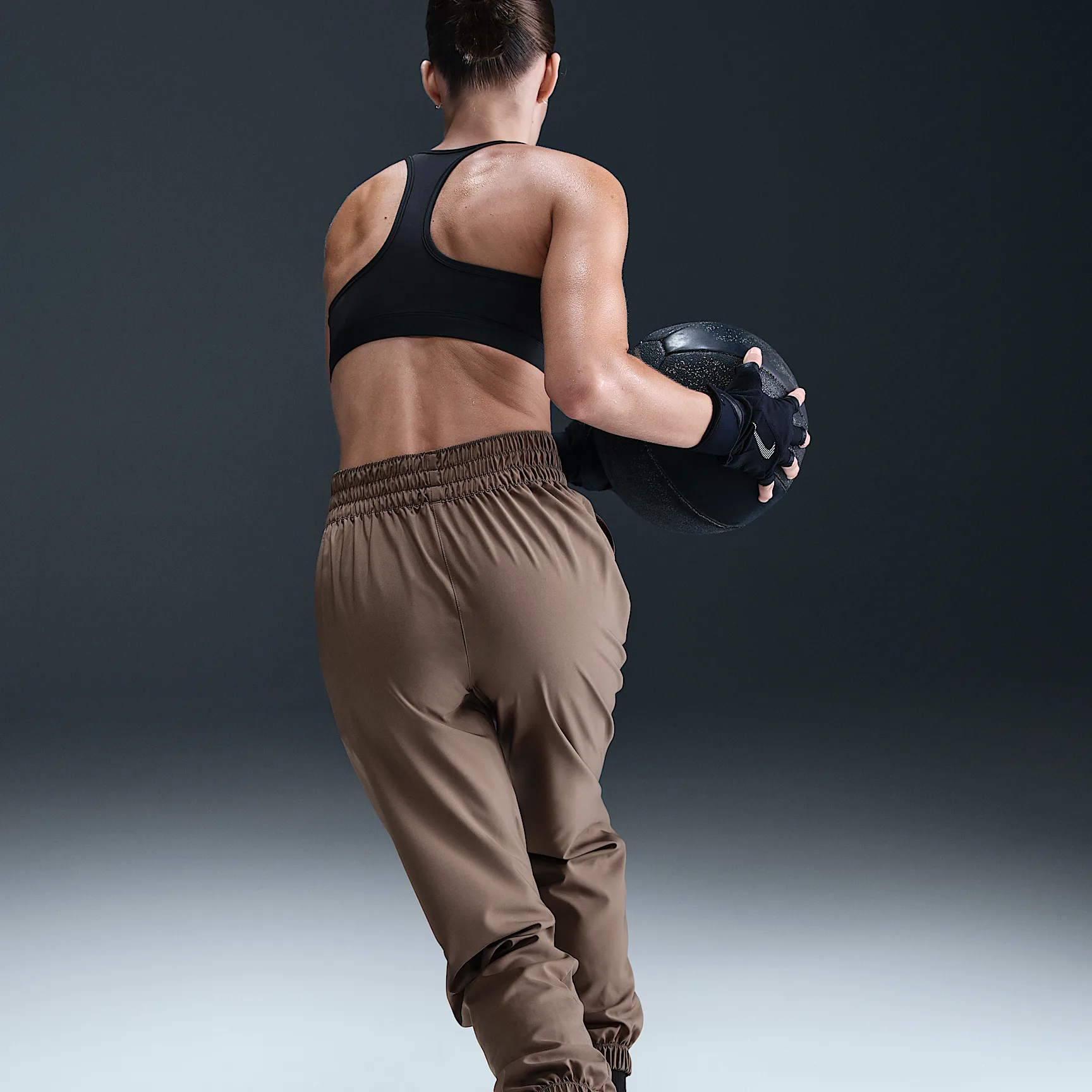 Nike One Women's Dri-FIT High-Waisted 7/8 Joggers