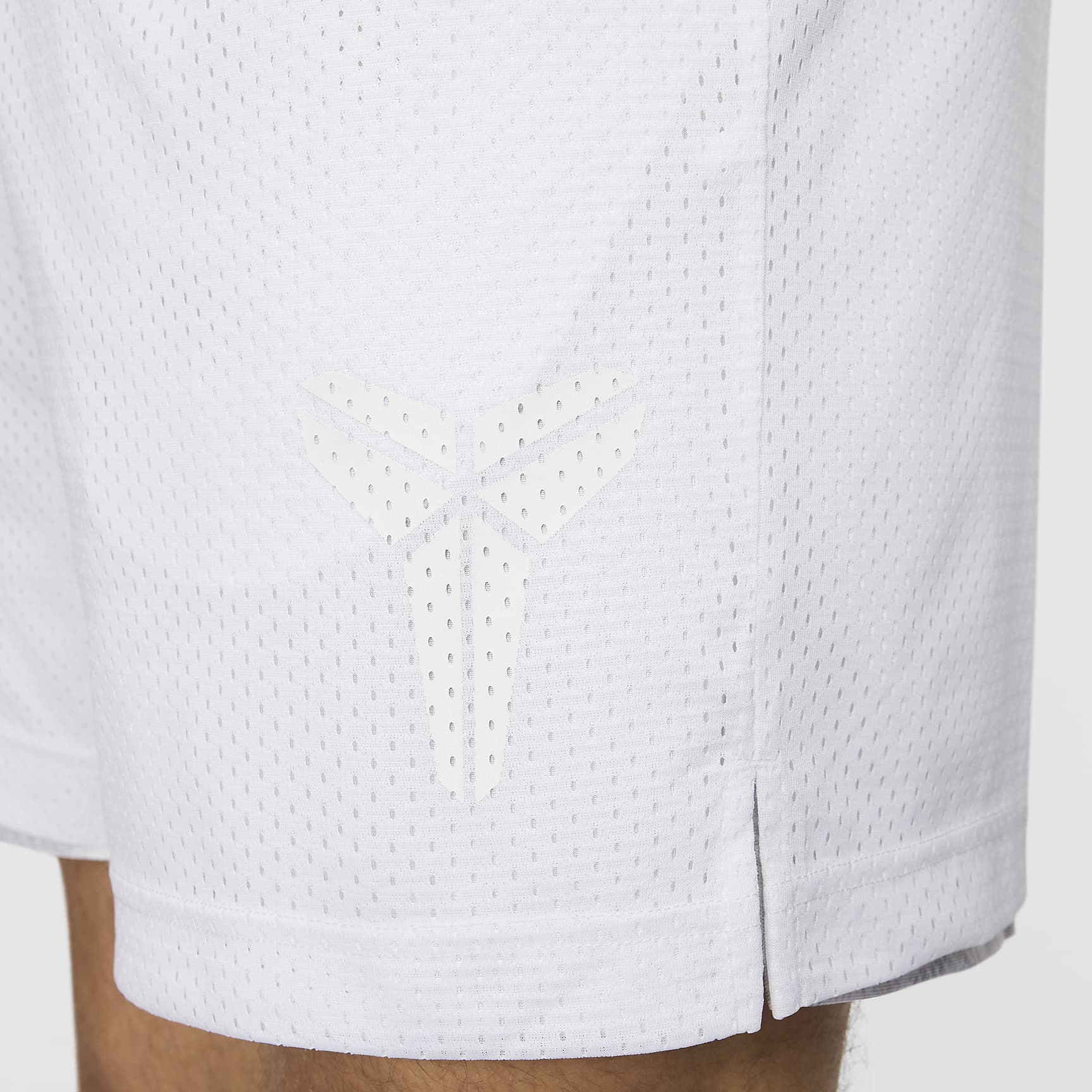 Kobe Men's 6" Nike Dri-FIT Standard Issue Reversible Basketball Shorts