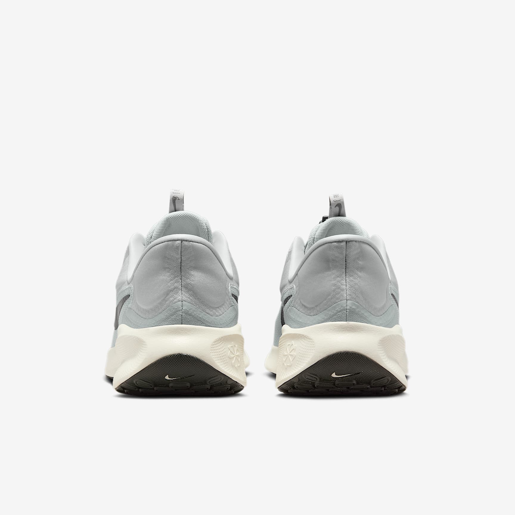 Nike Revolution 7 EasyOn Men's Road Running Shoes