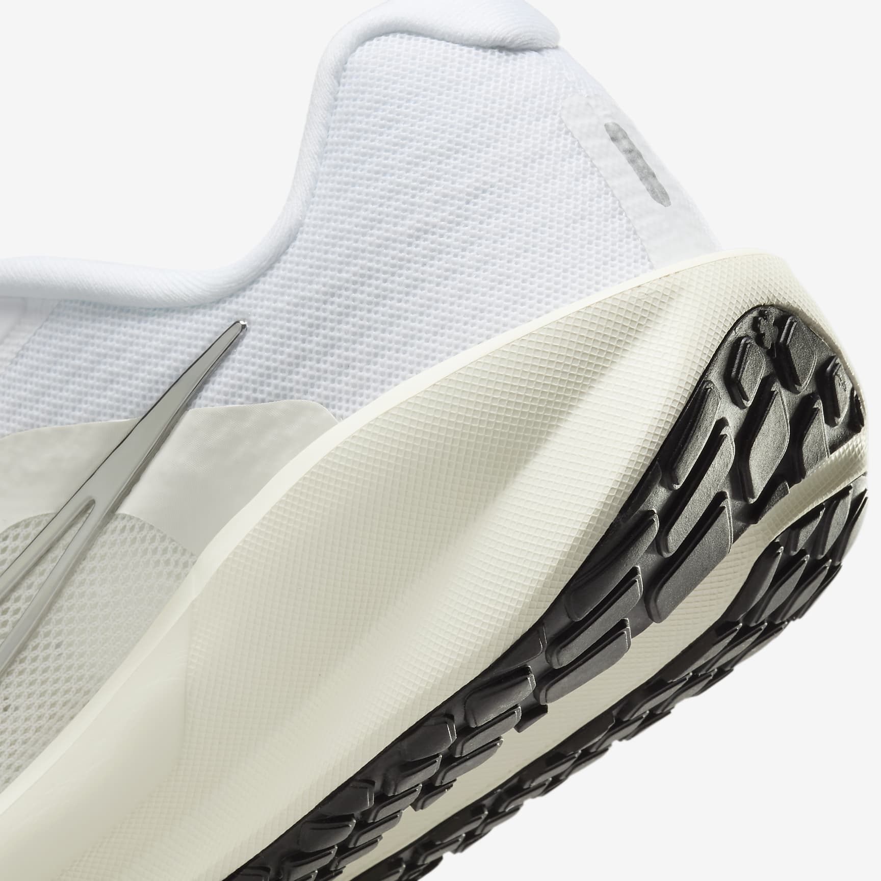Nike Downshifter 13 Women's Road Running Shoes (Extra Wide)