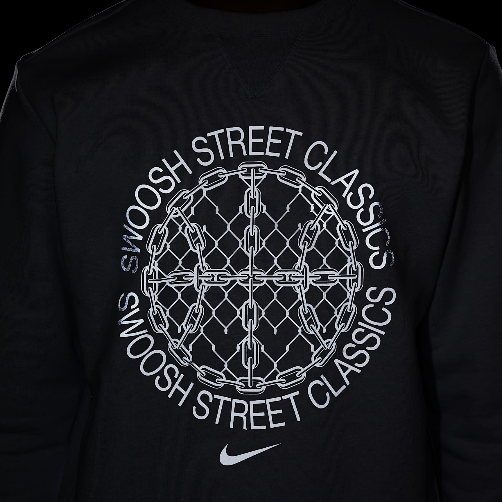 Nike Standard Issue Men's Dri-FIT Basketball Crew-Neck Sweatshirt