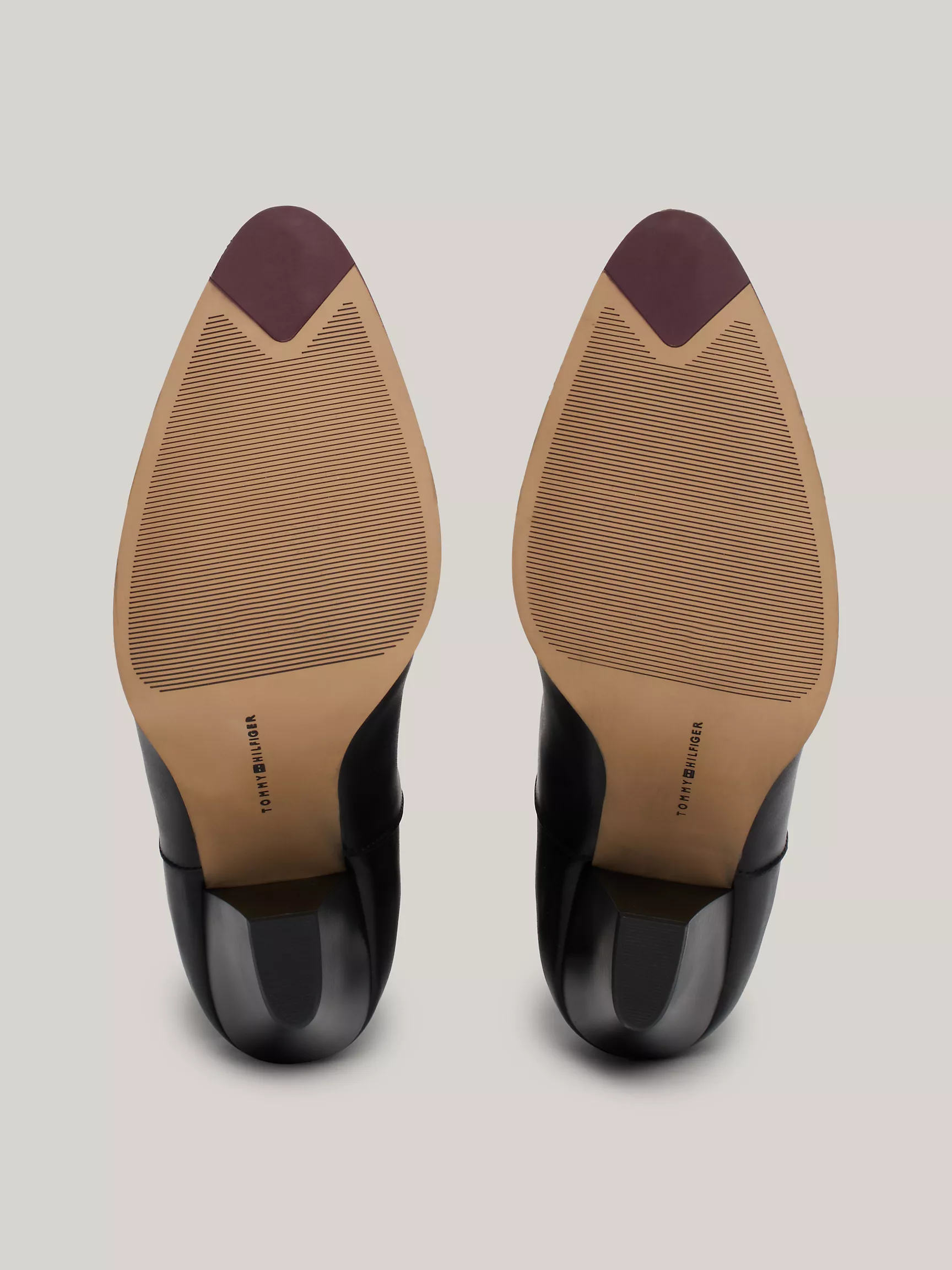 Женские ботинки Tommy Hilfiger, Кожаные ковбойские сапоги на каблуке