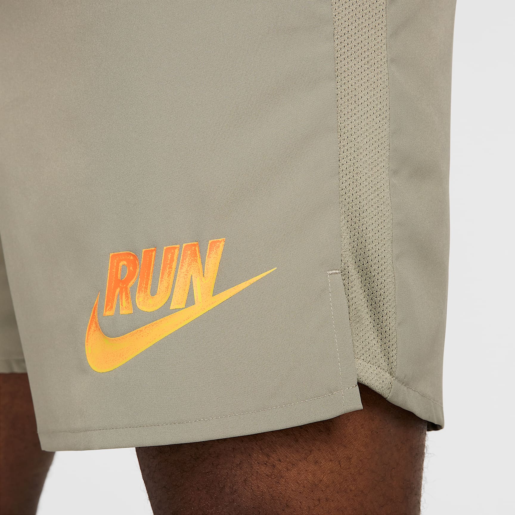 Nike Challenger Run Energy Men's Dri-FIT 7" Unlined Running Shorts