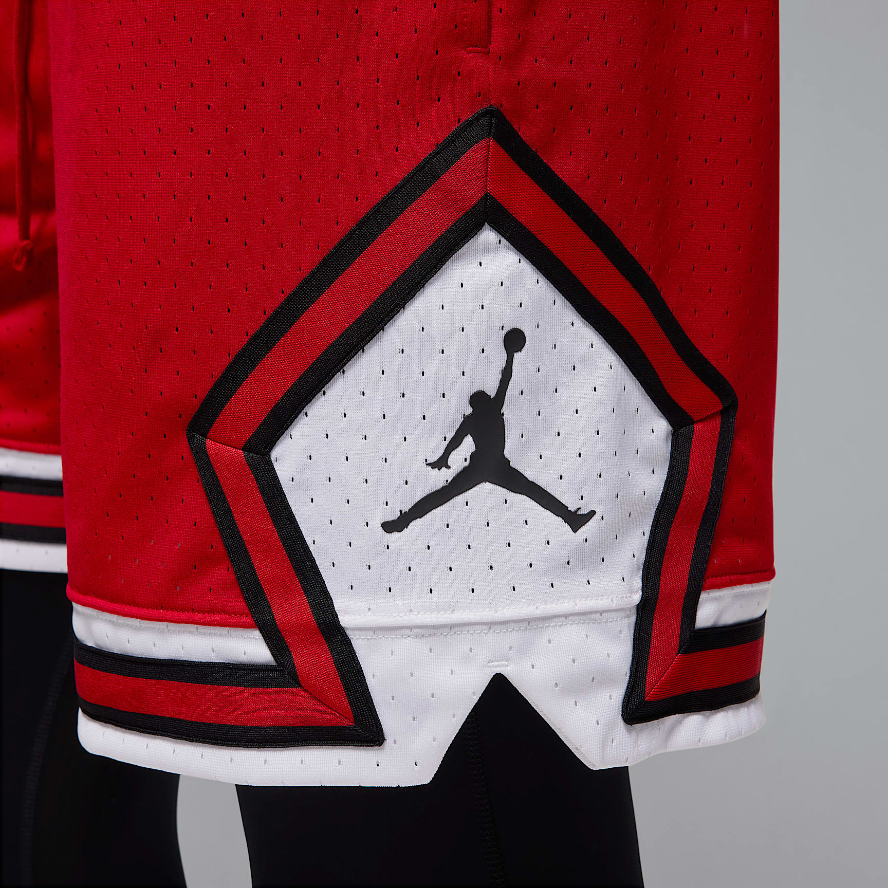 Jordan Sport Men's Dri-FIT Mesh Diamond Shorts