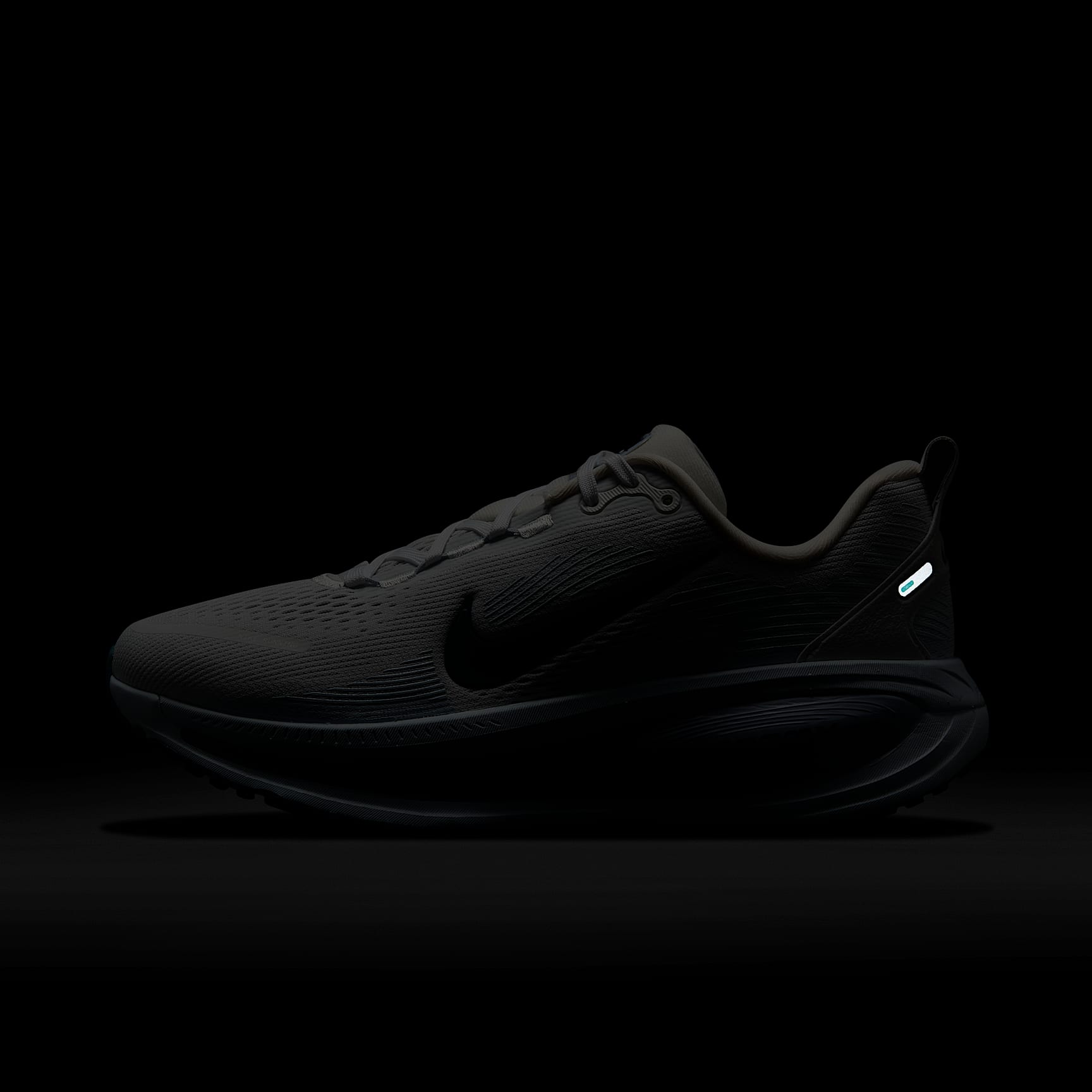 Nike Vomero 18 Women's Road Running Shoes