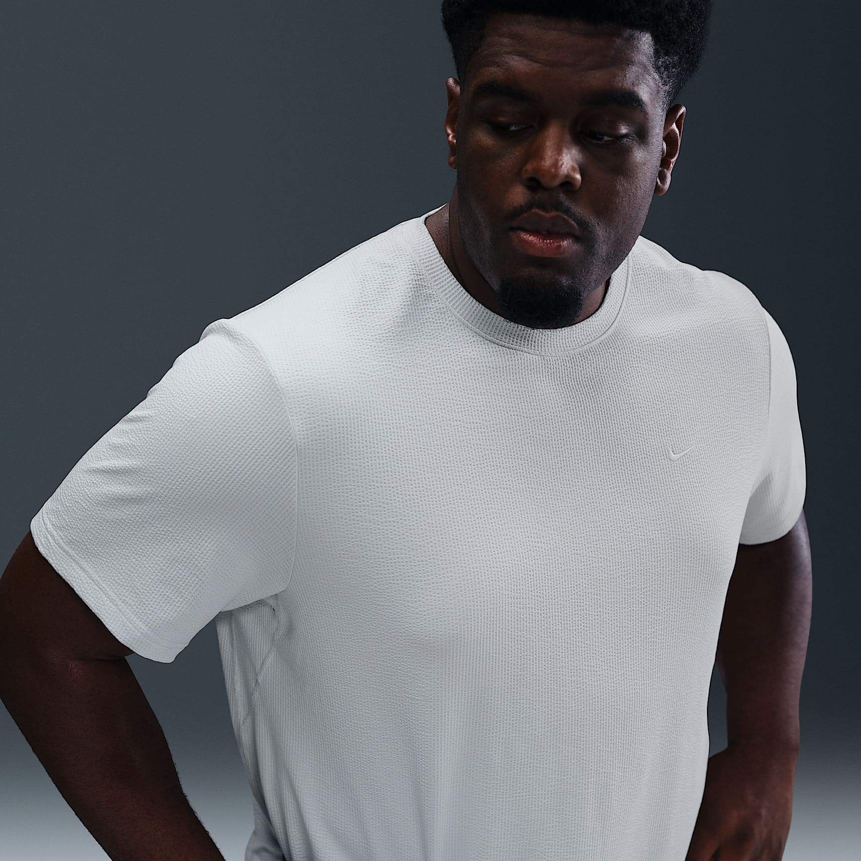 Nike Primary Men's Dri-FIT Short-Sleeve Versatile Top