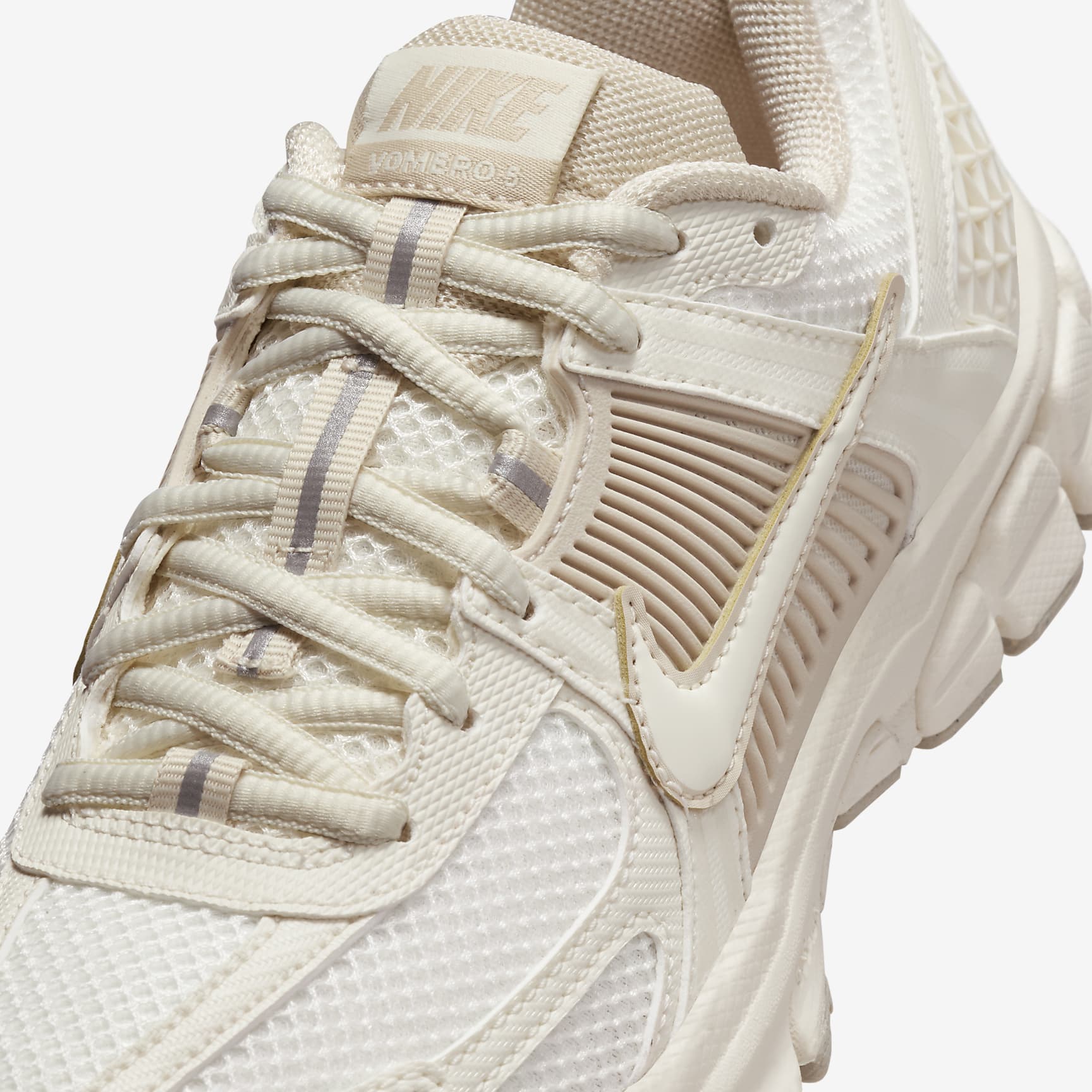 Nike Vomero 5 Big Kids' Shoes