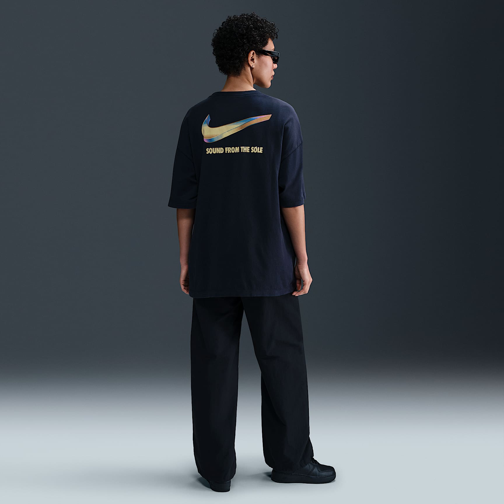 Nike Sportswear Women's Oversized Short-Sleeve T-Shirt