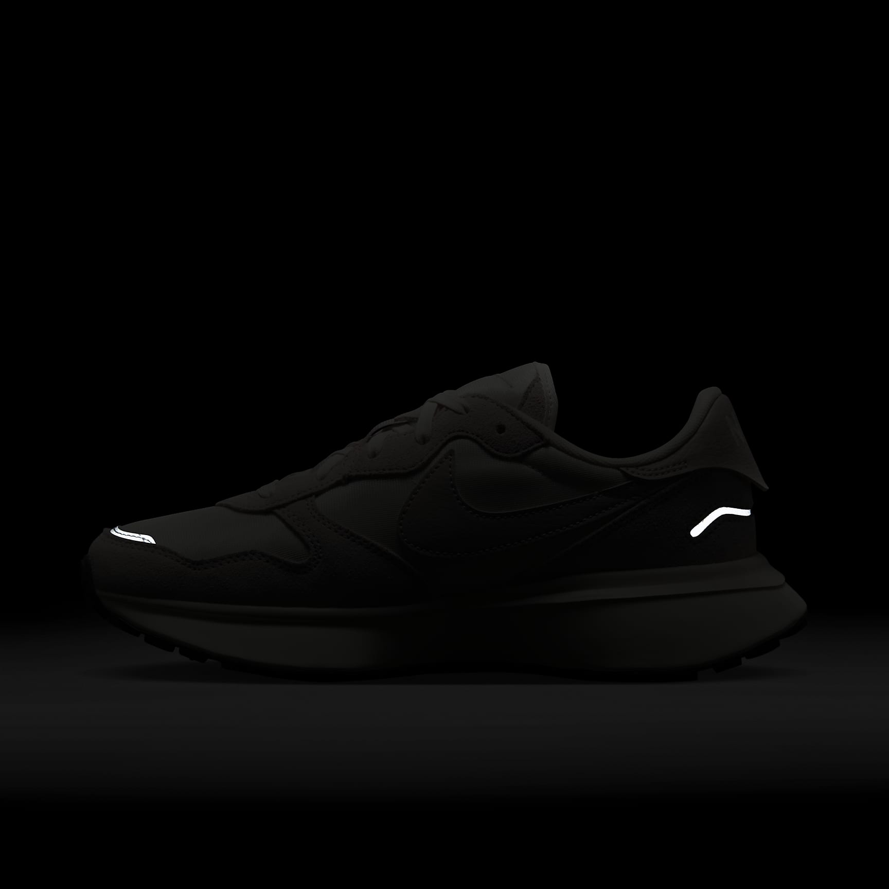 Nike Phoenix Waffle Women's Shoes