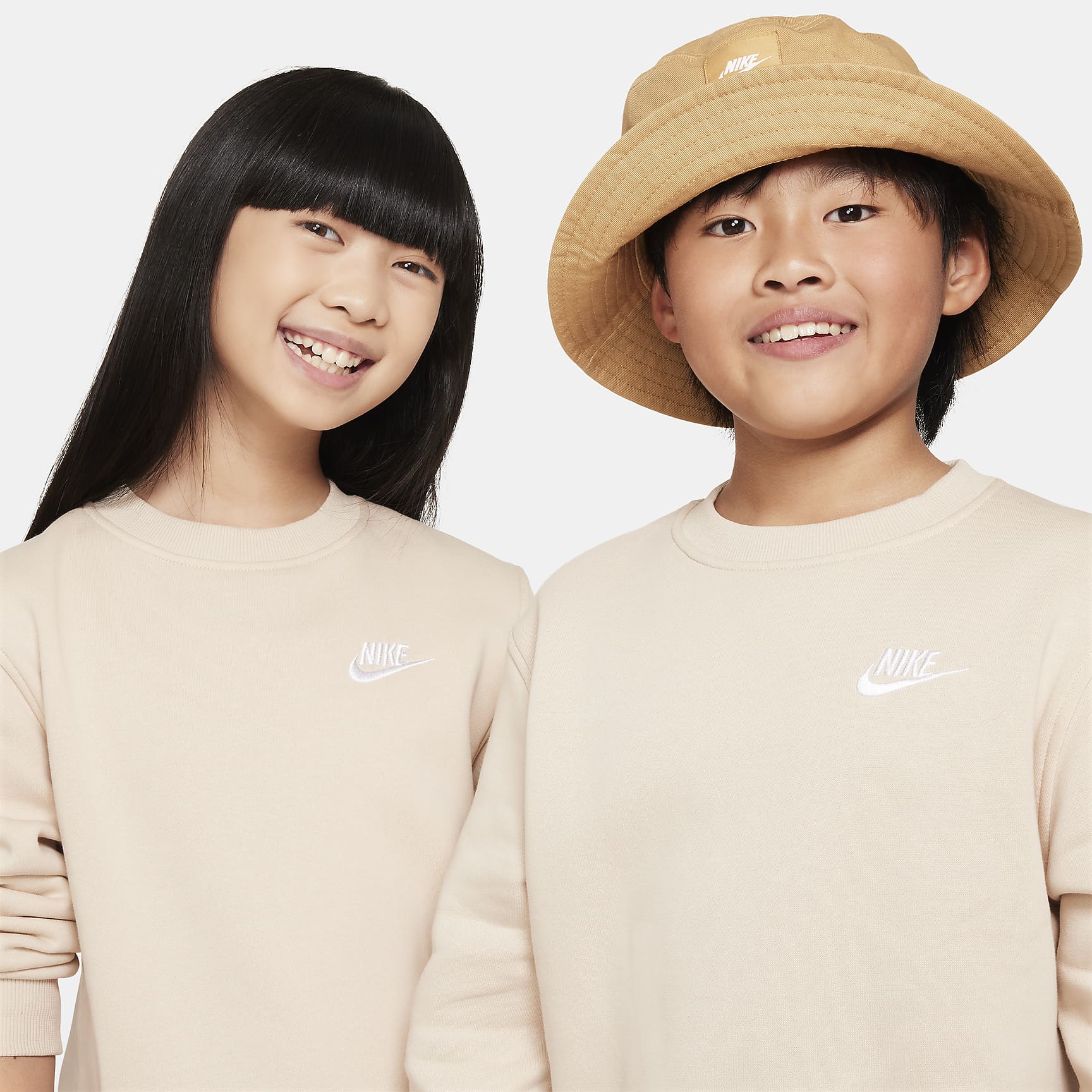 Nike Sportswear Club Fleece Big Kids' Sweatshirt