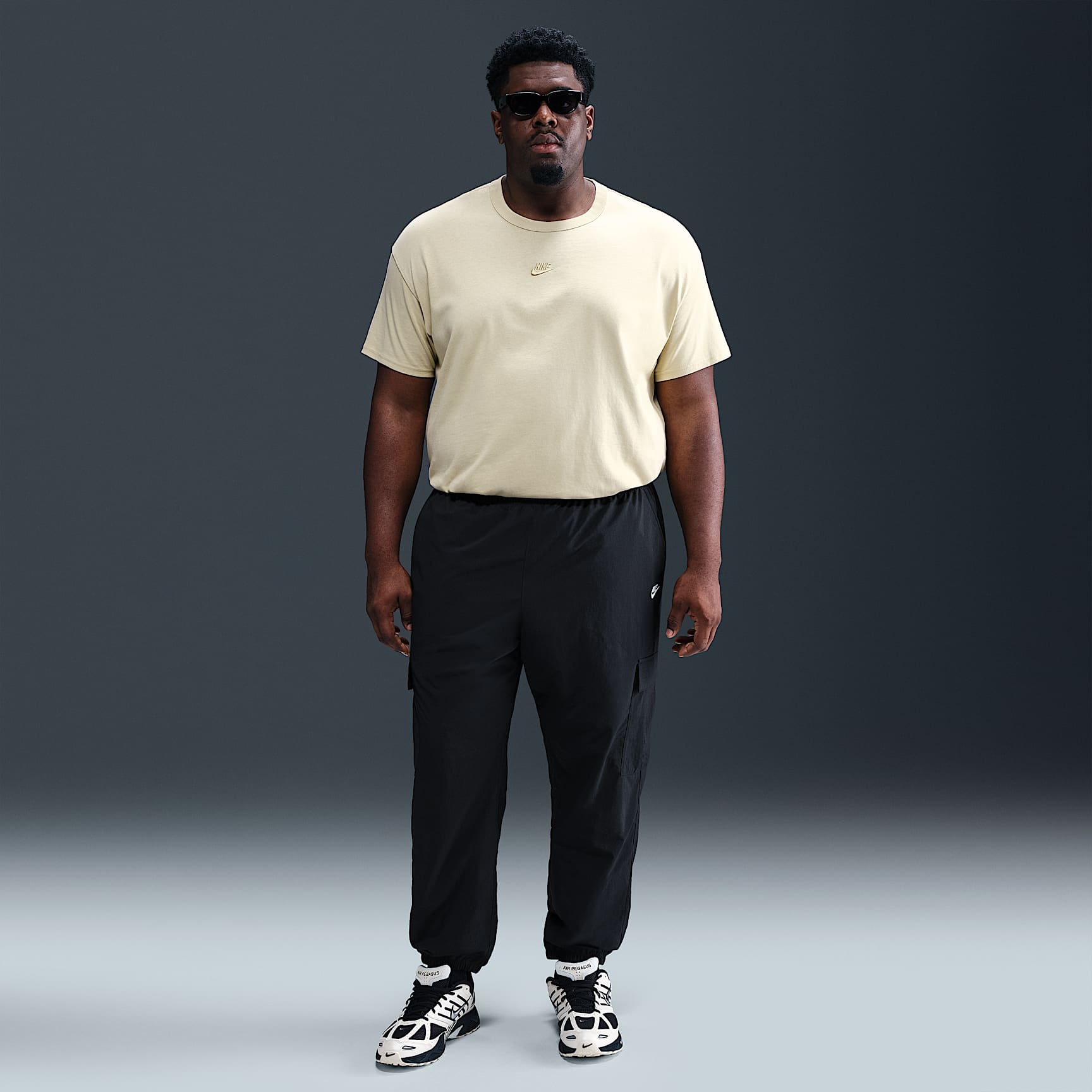 Nike Club Men's Woven Cargo Pants