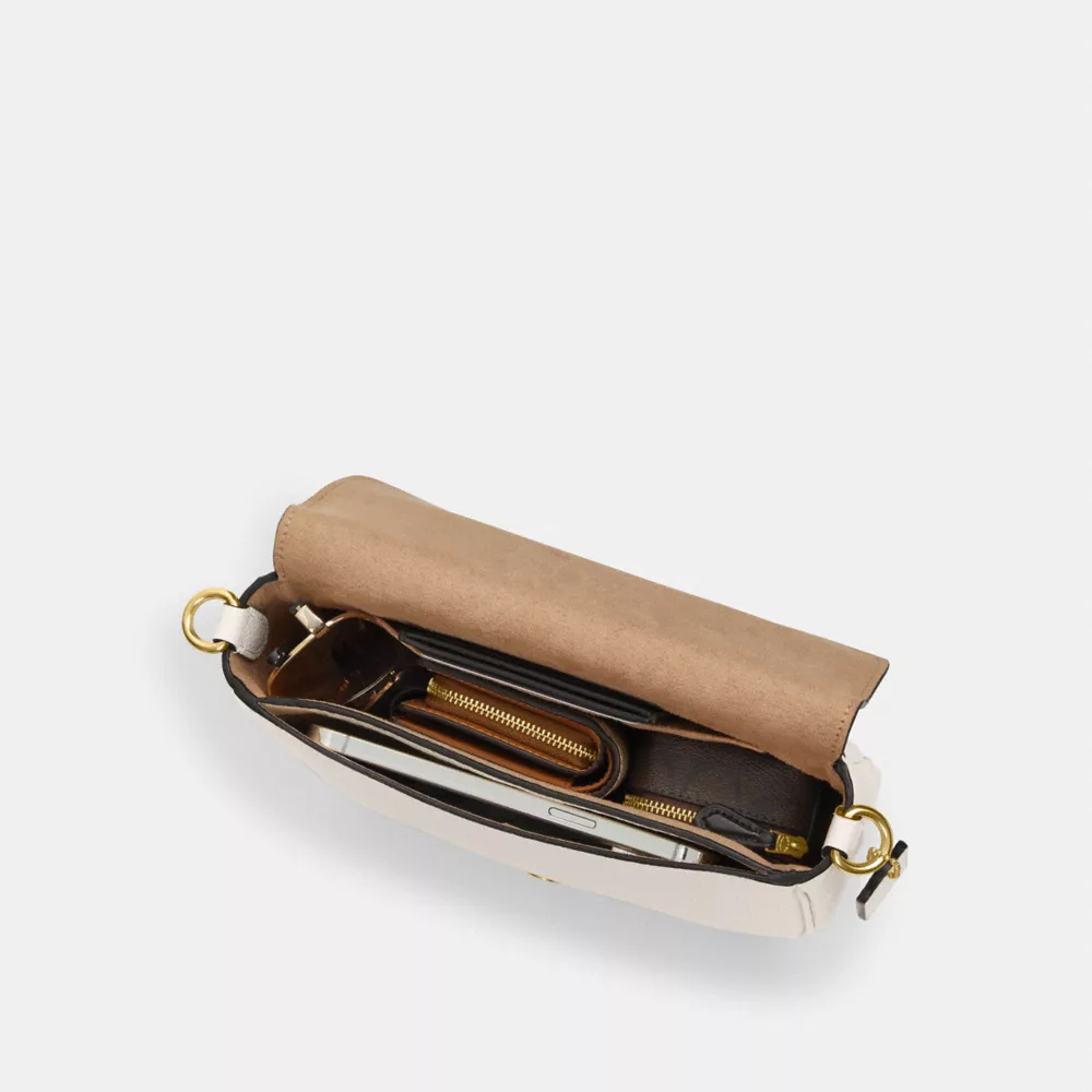 Сумка COACH Amelia Saddle Bag