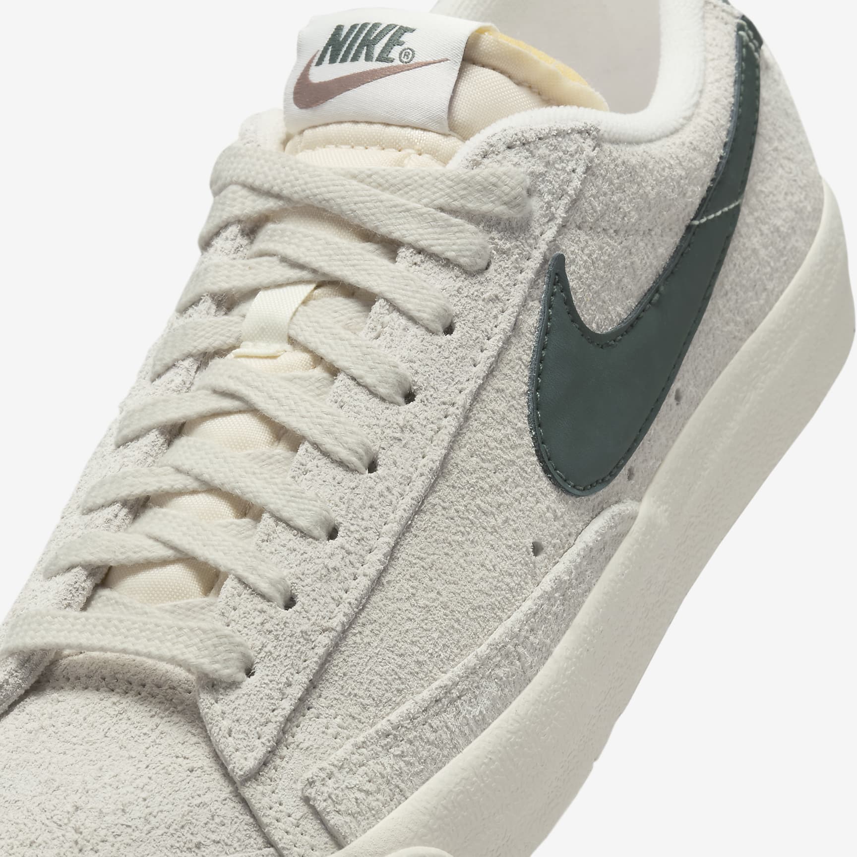 Nike Blazer Low '77 Vintage Women's Shoes