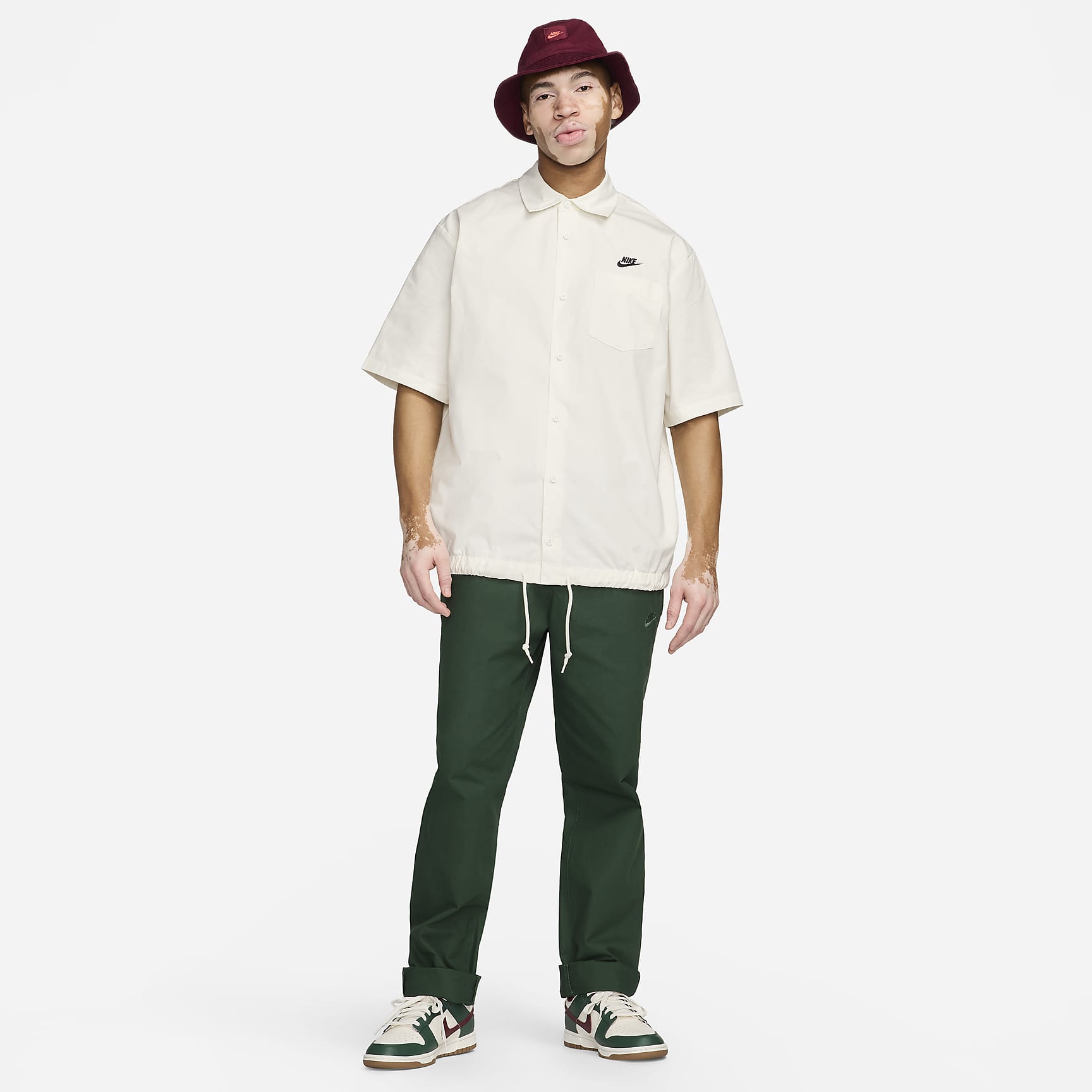 Nike Club Men's Short-Sleeve Oxford Button-Up Shirt