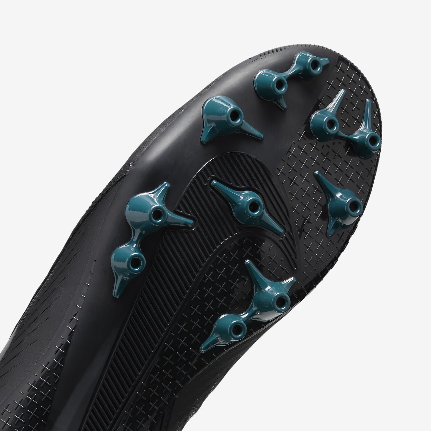 Nike Phantom GX 2 Academy AG Low-Top Soccer Cleats