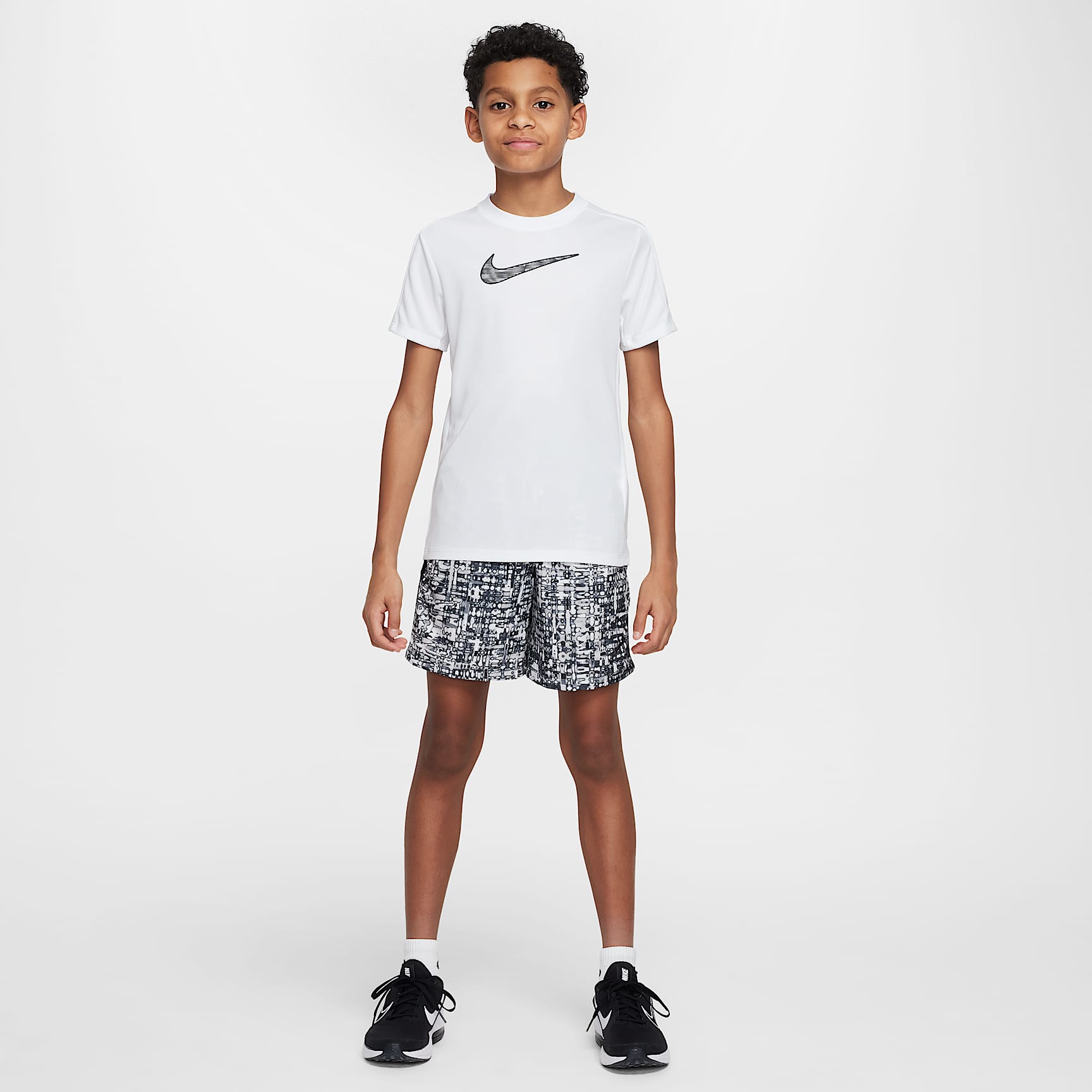 Nike Trophy23 Big Kids' Dri-FIT Short-Sleeve Top