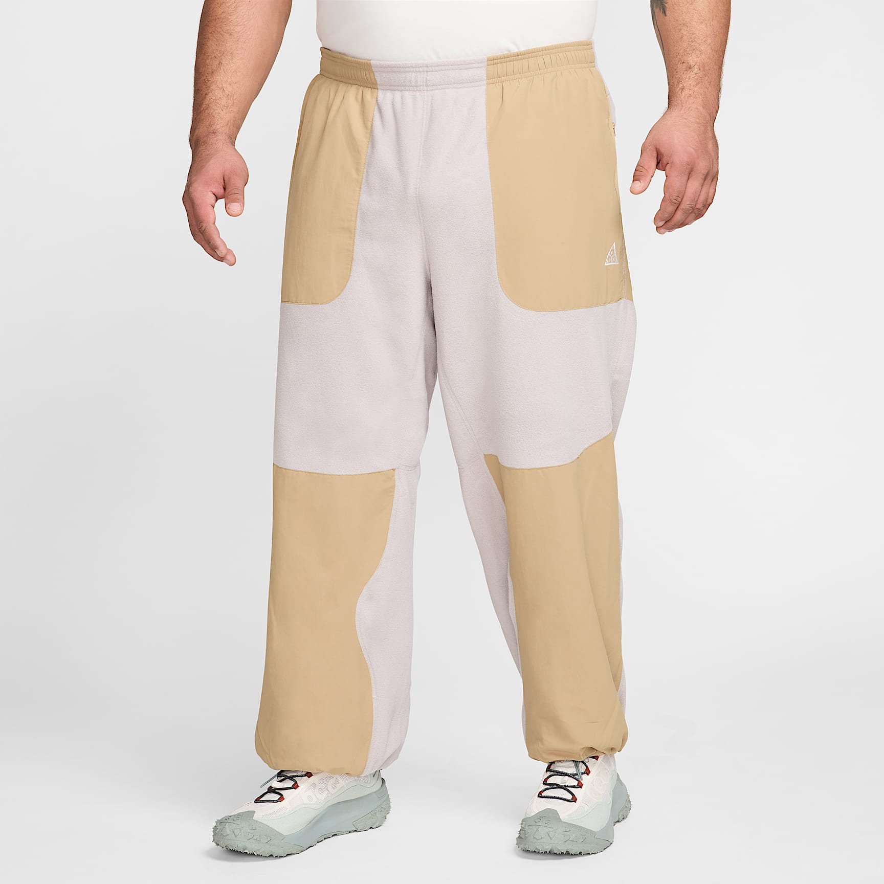 Nike ACG "Wolf Tree" Plus Fleece Pants