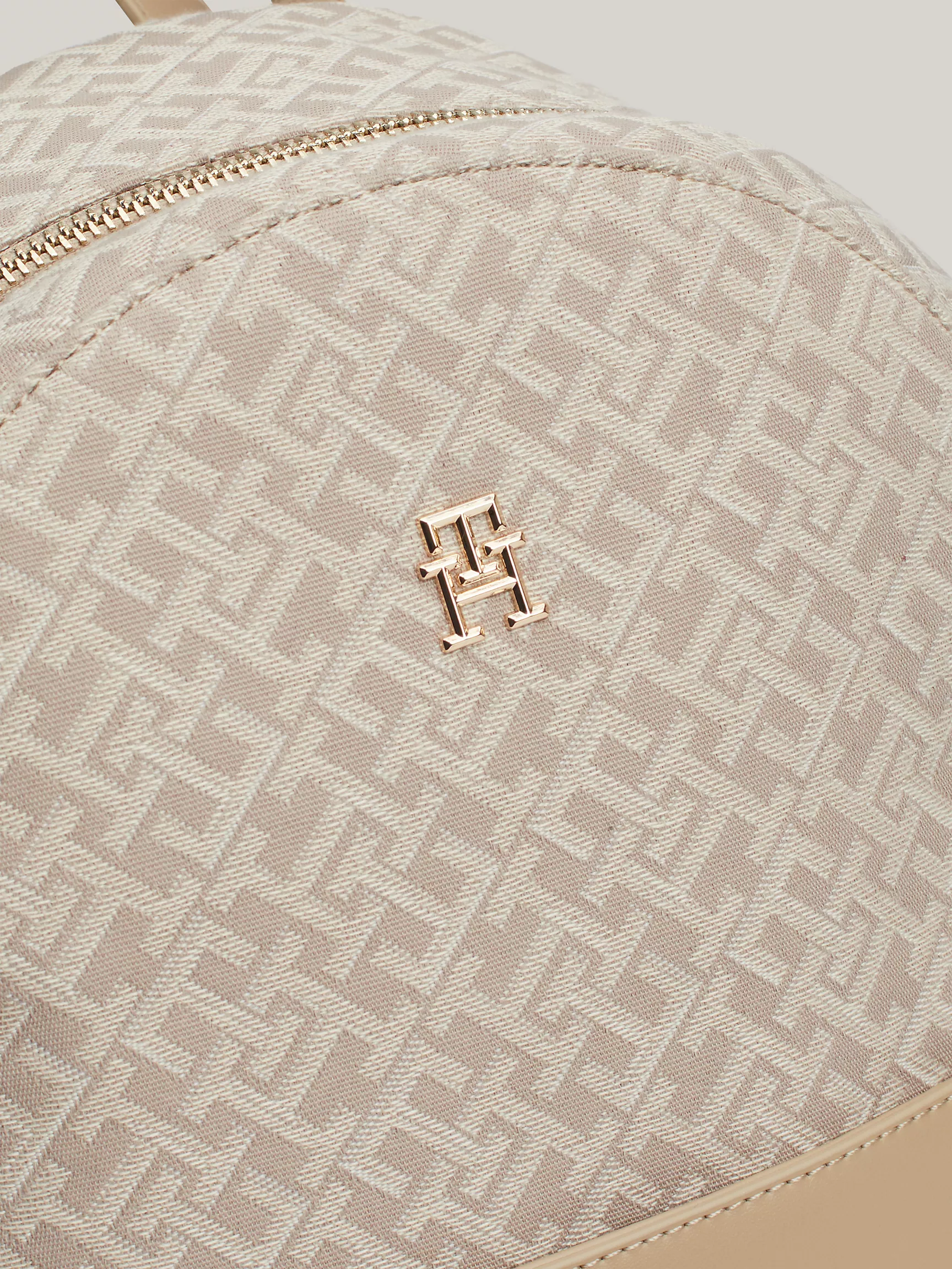 Женская сумка Tommy Hilfiger, Жаккардовый рюкзак с монограммным узором