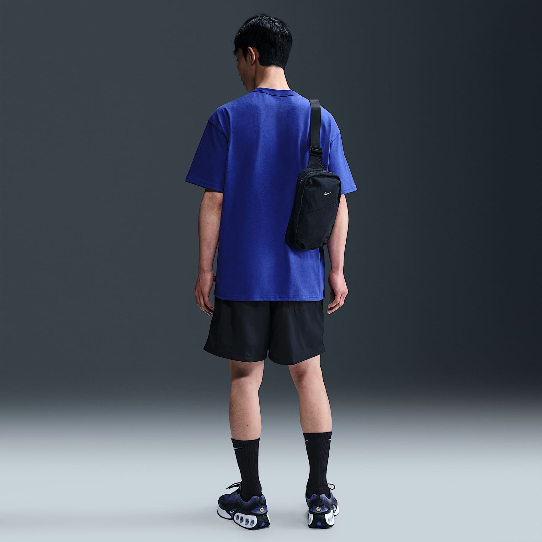 Nike Sportswear Premium Essentials Men's T-Shirt