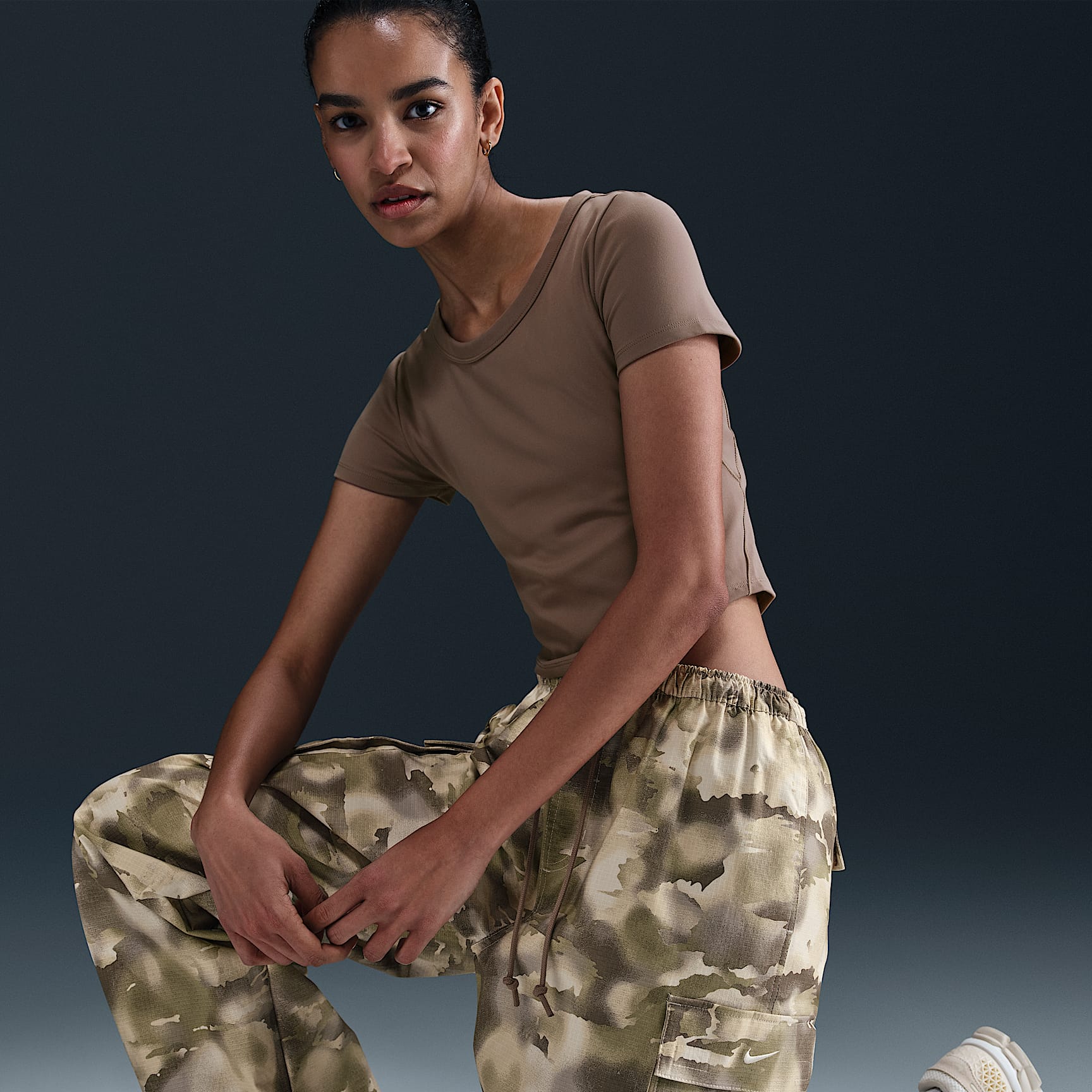 Nike Sportswear Women's Mid-Rise Oversized Camo Cargo Pants