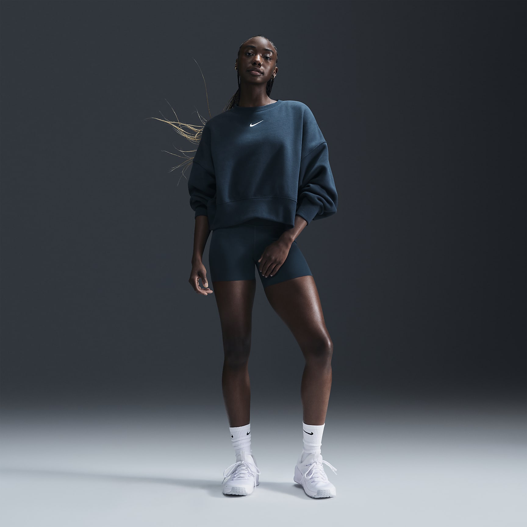 Nike Sportswear Phoenix Fleece Women's Over-Oversized Crew-Neck Sweatshirt