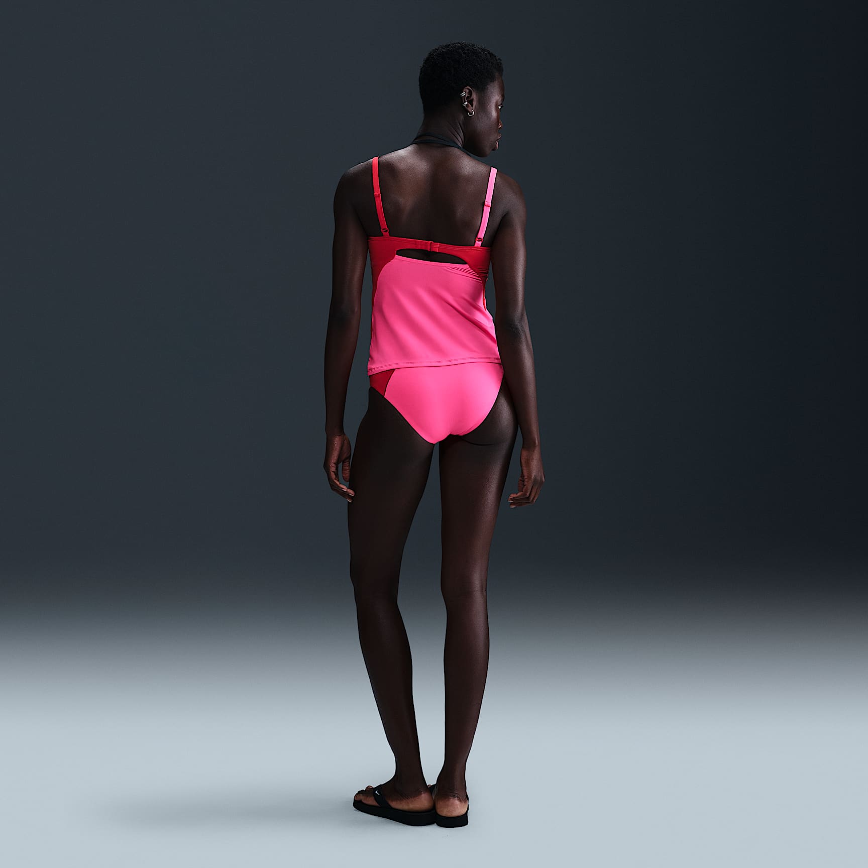 Nike Swim Women's V-Neck Tankini