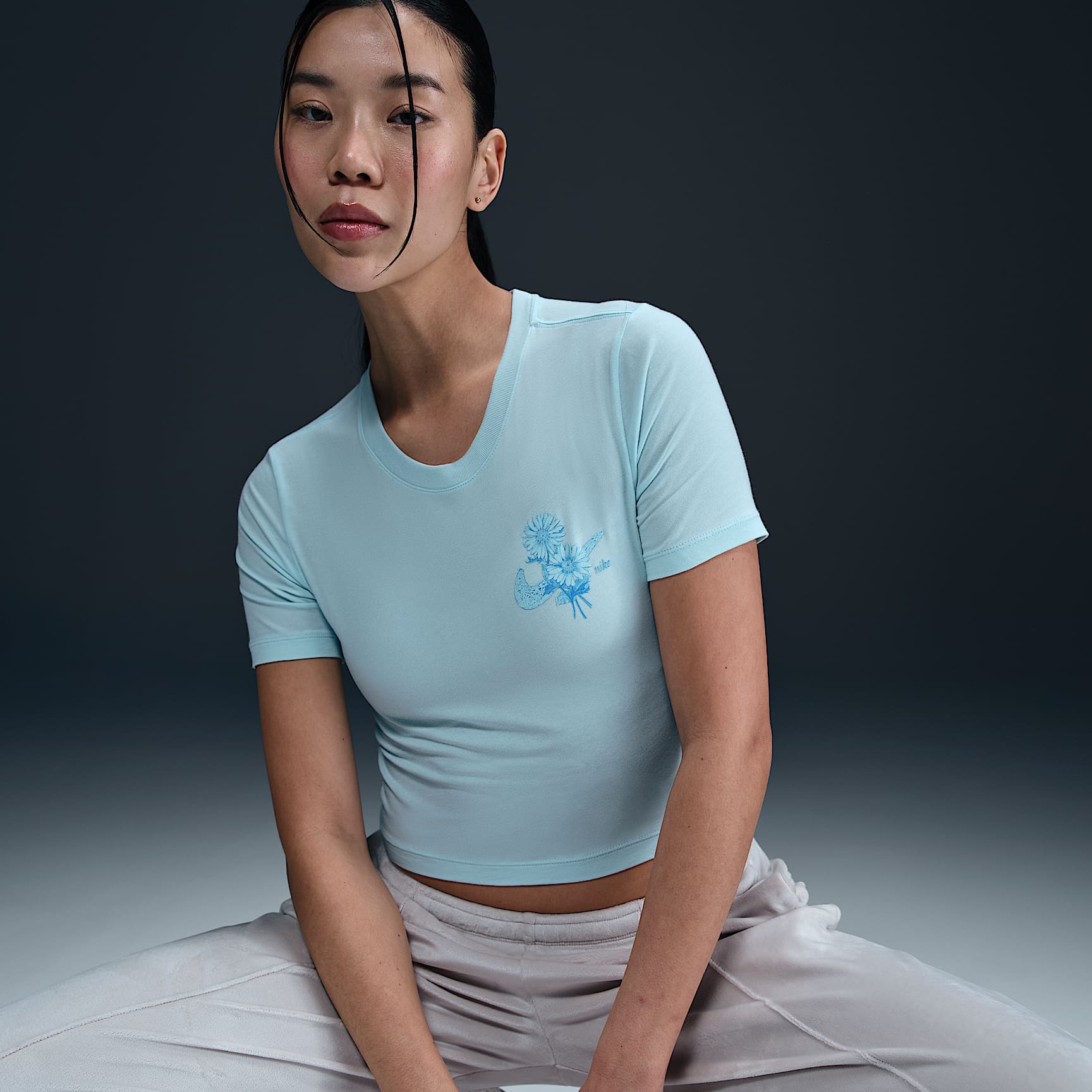 Nike Sportswear Chill Knit Women's Slim Cropped T-Shirt