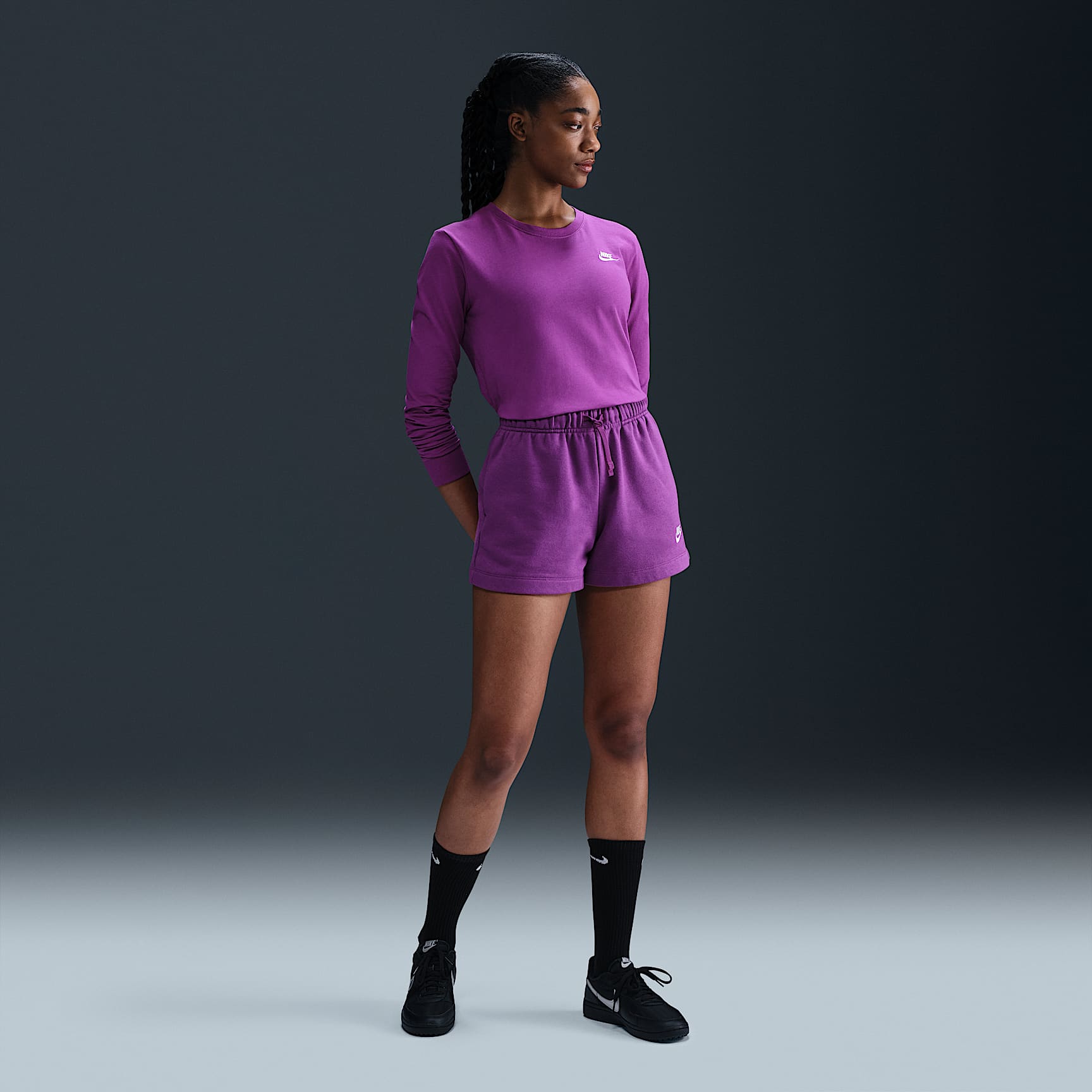 Nike Sportswear Club Women's Long-Sleeve T-Shirt