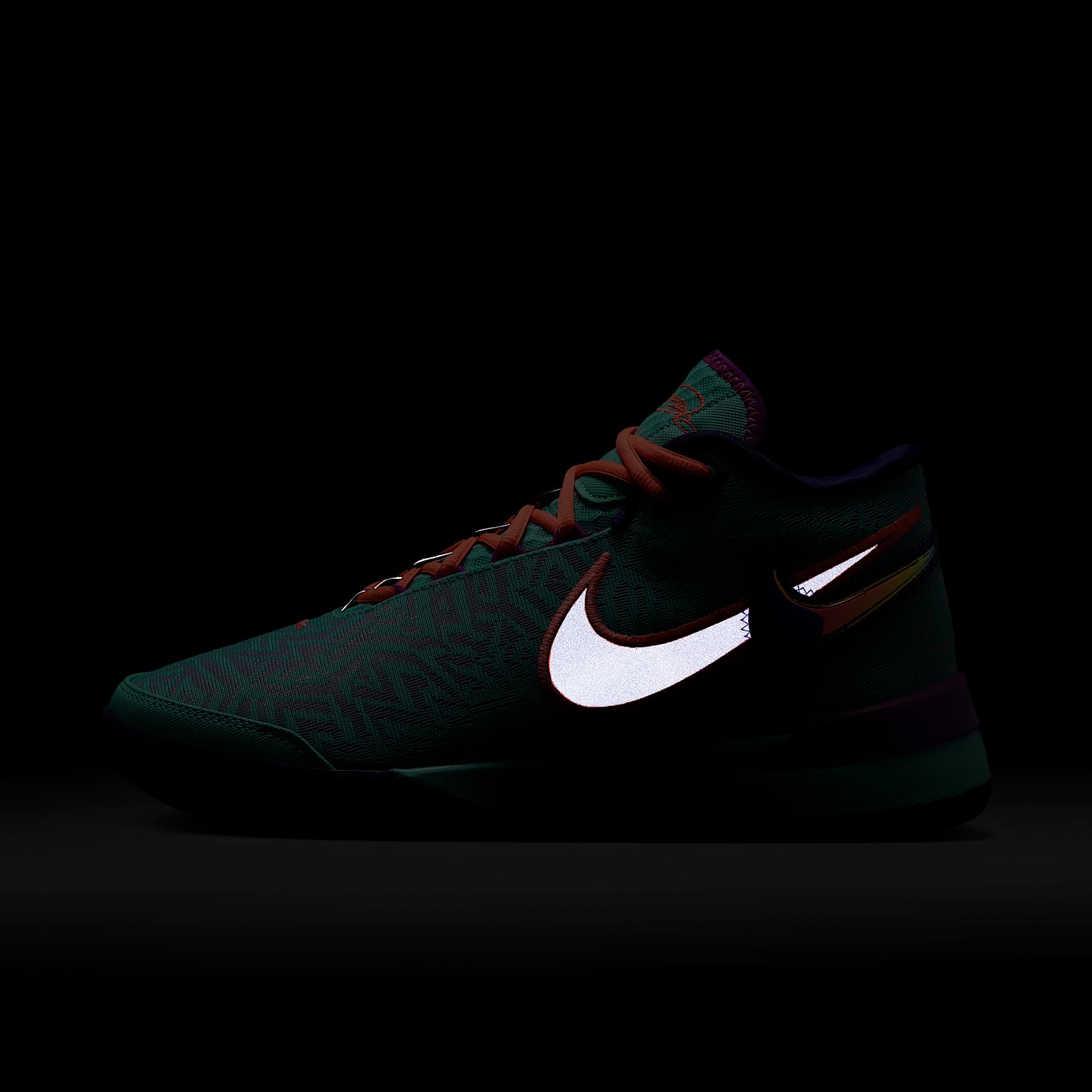 LeBron NXXT Genisus Basketball Shoes