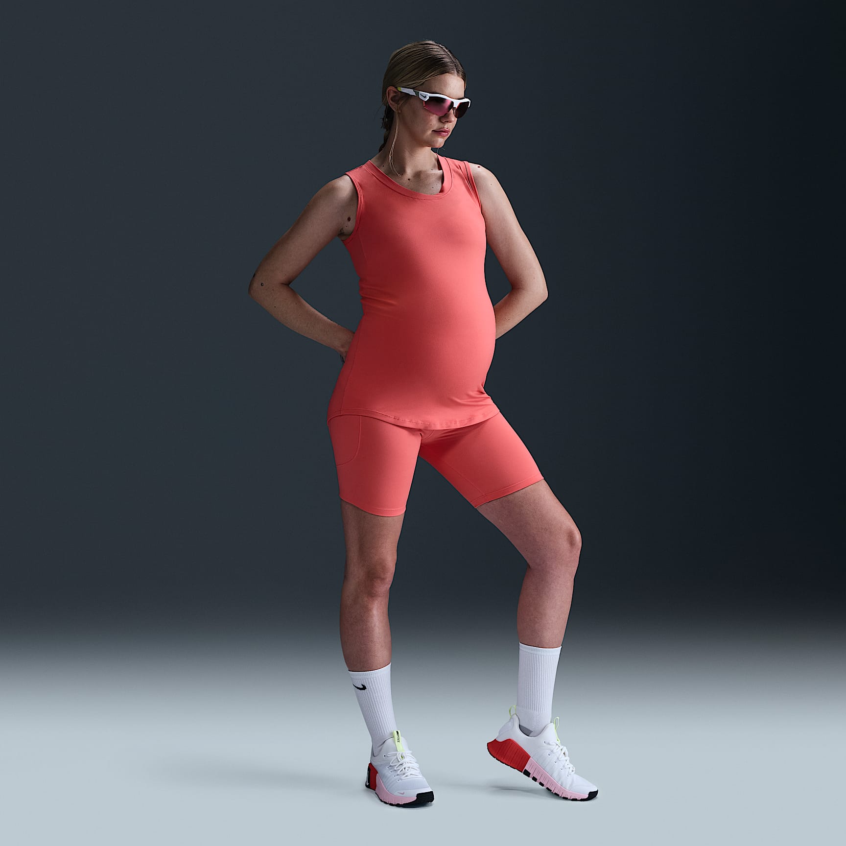 Nike (M) One Women's Dri-FIT Slim-Fit Tank Top (Maternity)