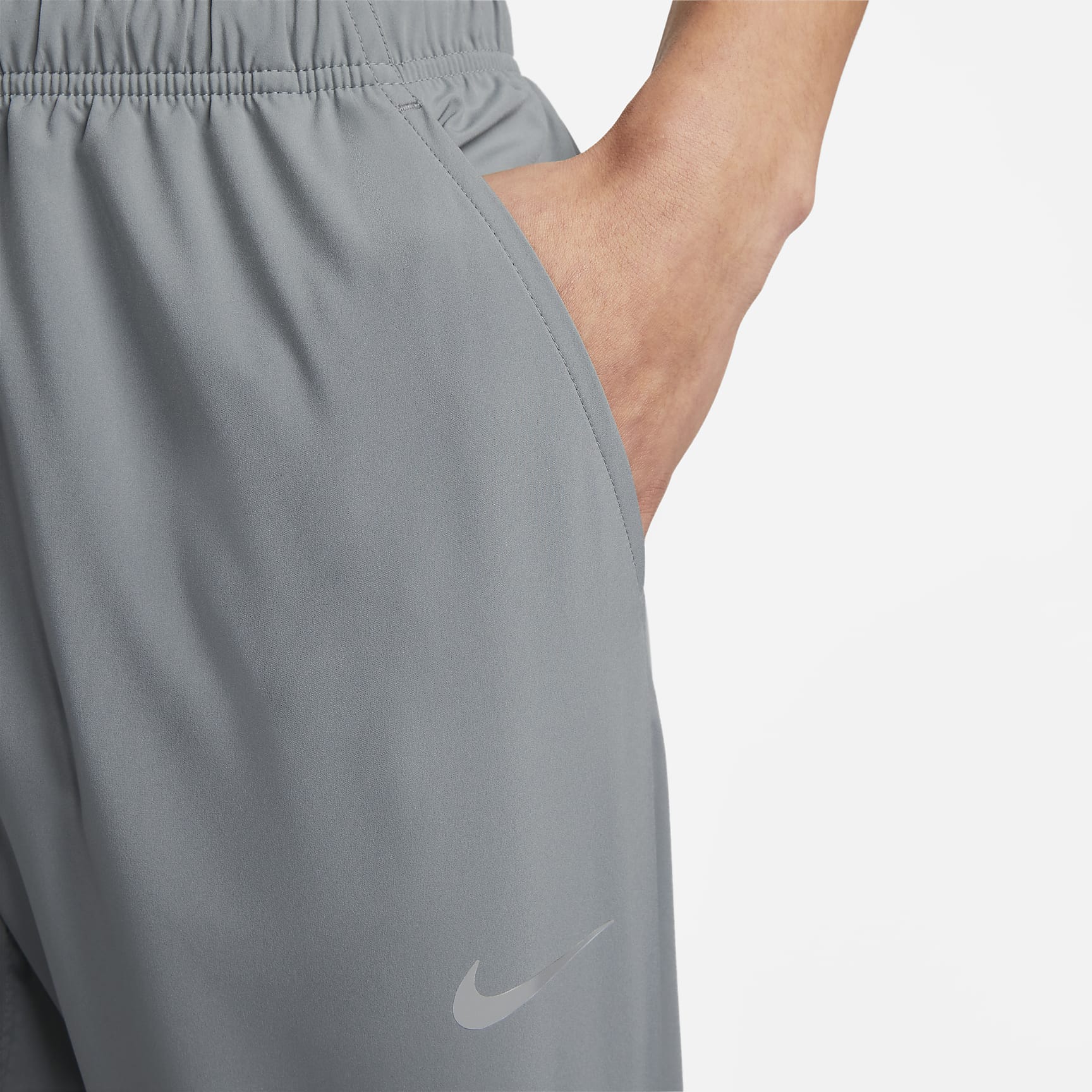 Nike Form Men's Dri-FIT Tapered Versatile Pants