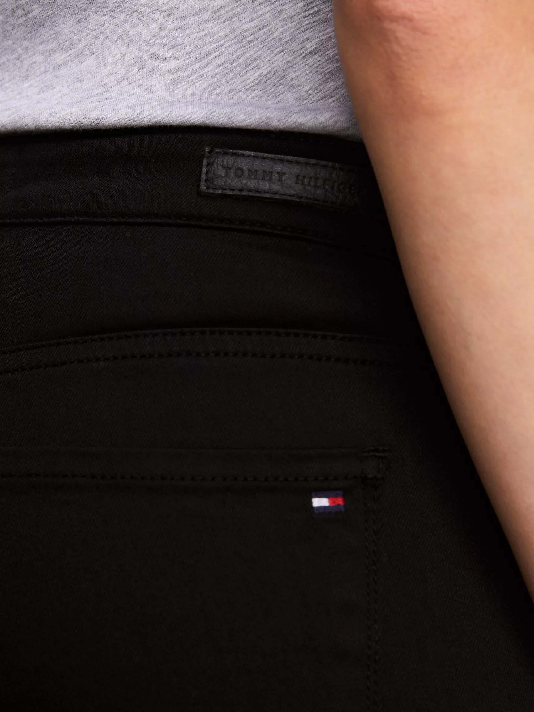 Женские джинсы Tommy Hilfiger, Черные джинсы суперскинни