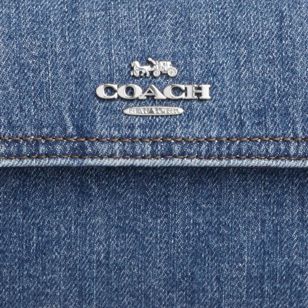 Сумка COACH Hailey Flap Bag