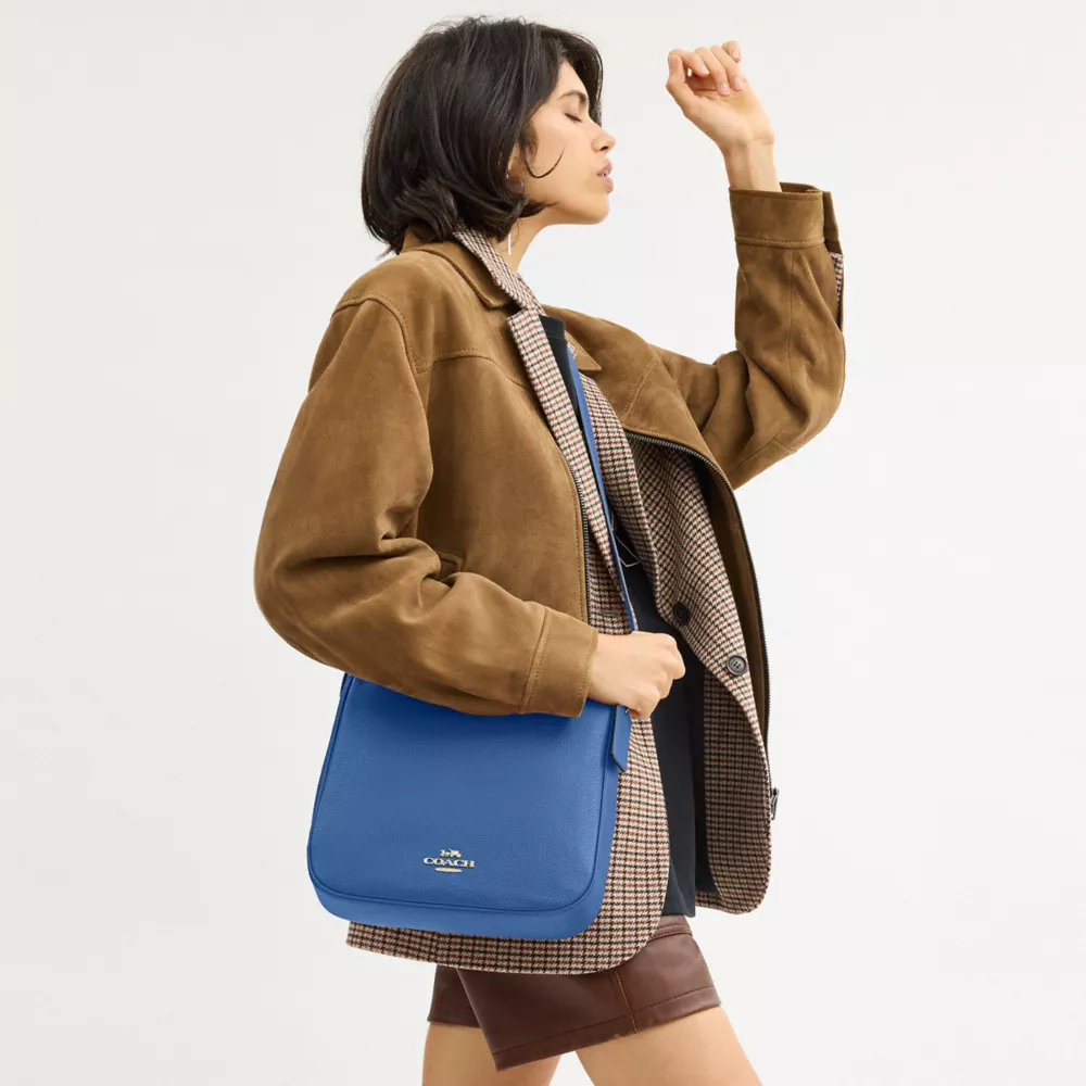 Сумка COACH Ellie File Bag