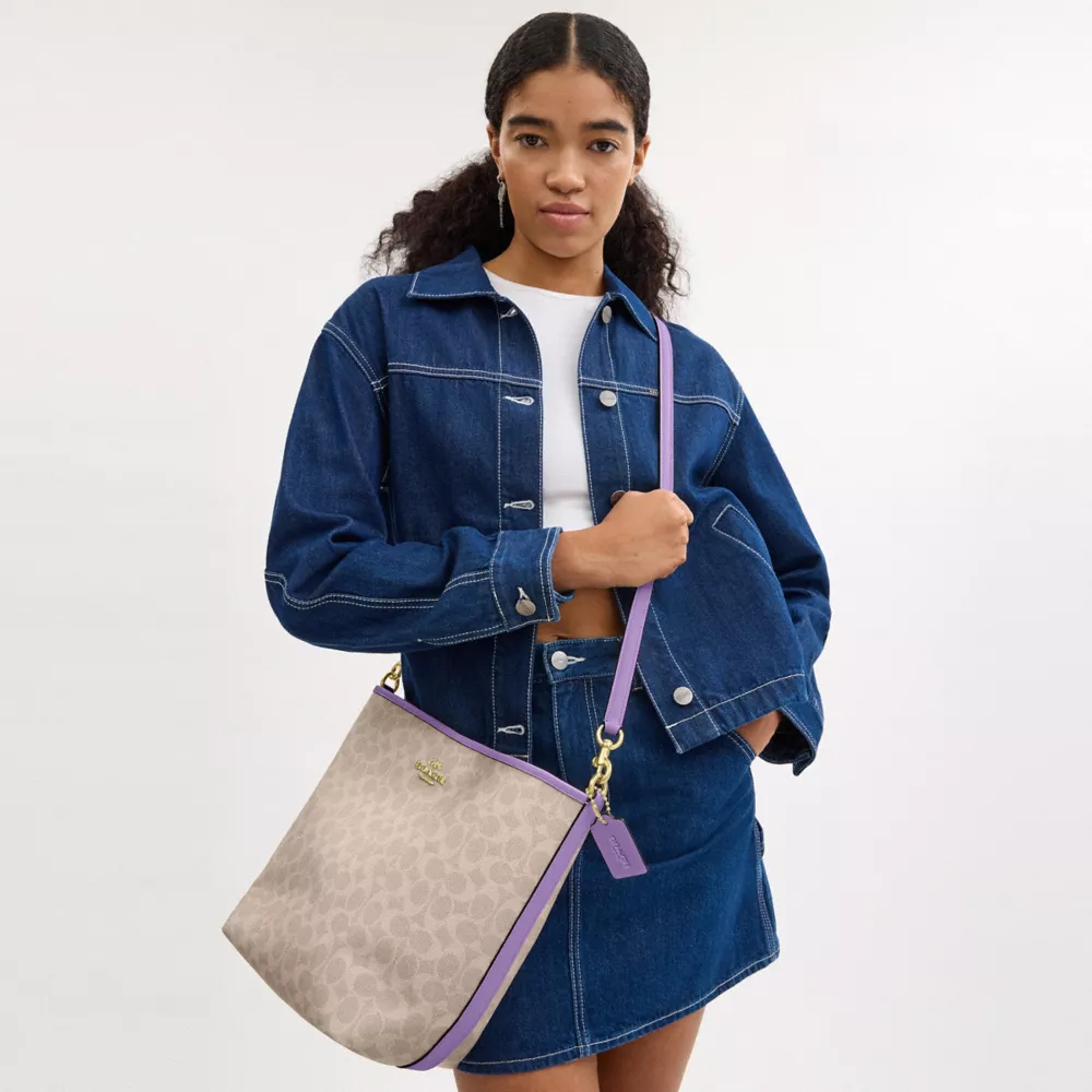 Сумка COACH City Large Bucket Bag In Signature Canvas