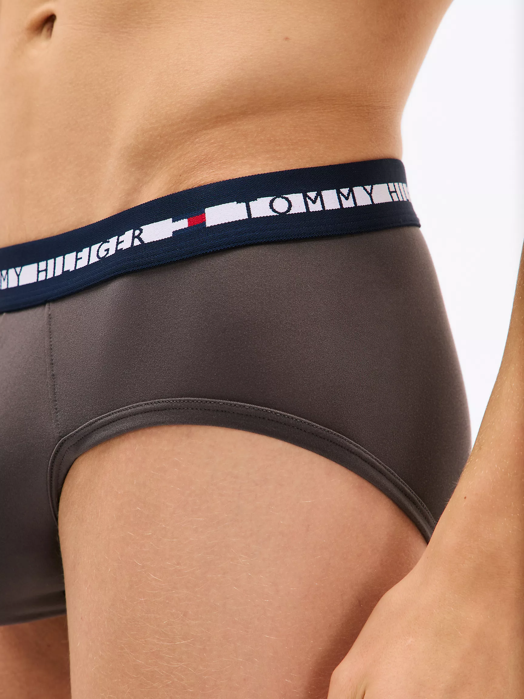 Мужское нижнее белье Tommy Hilfiger, Комфортные трусы-брифы TH (набор 3 шт.)