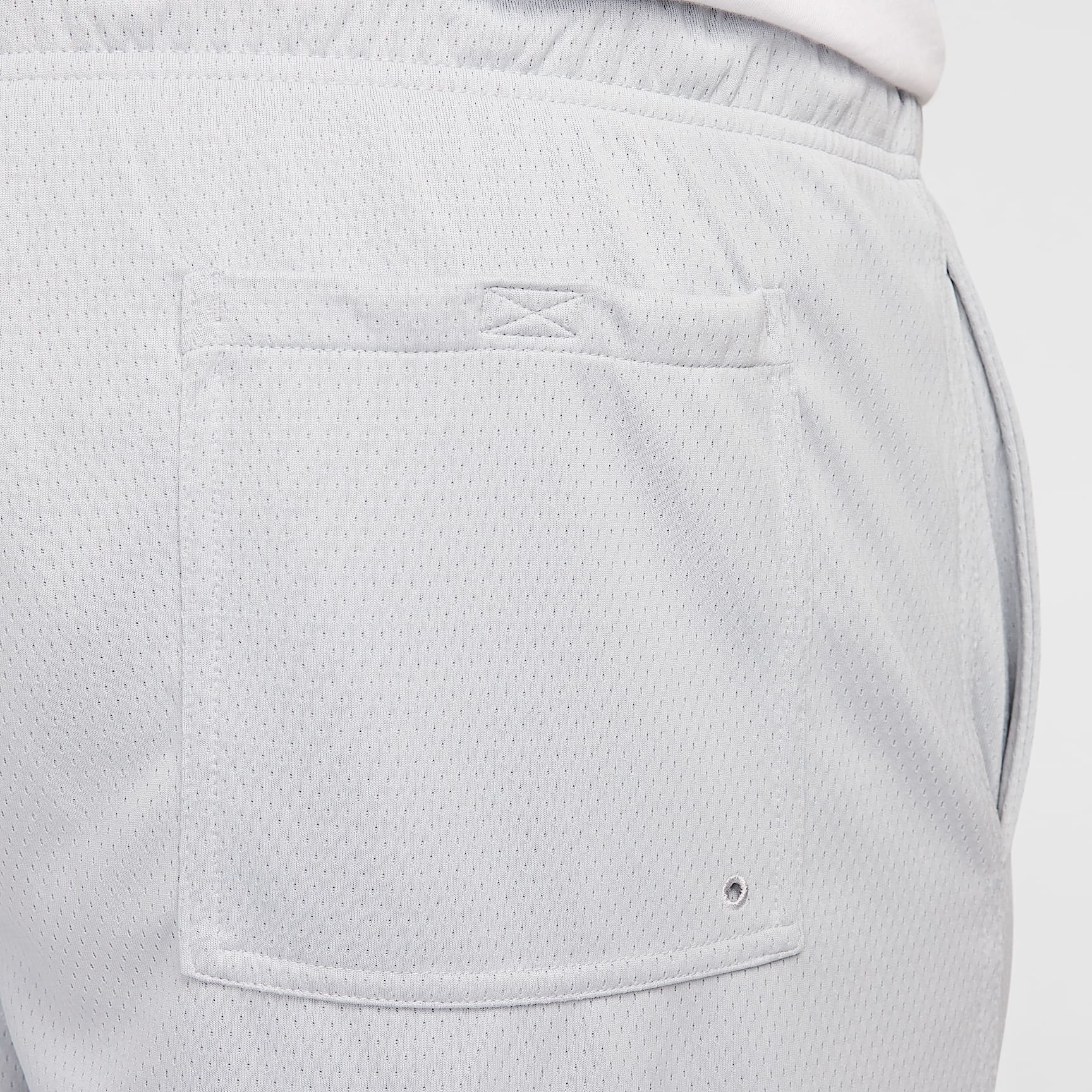 Nike Club Men's Mesh Flow Shorts